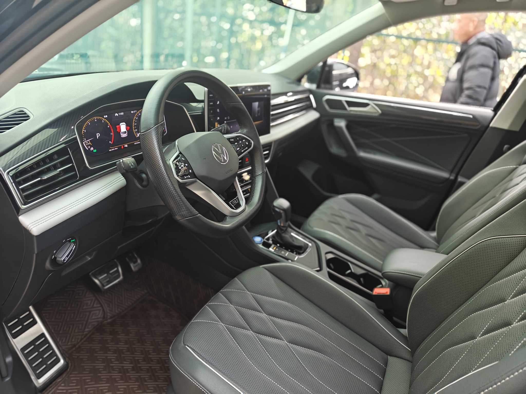 Volkswagen Tiguan L 2022 #18 Volkswagen Tiguan L 2022 car image #18