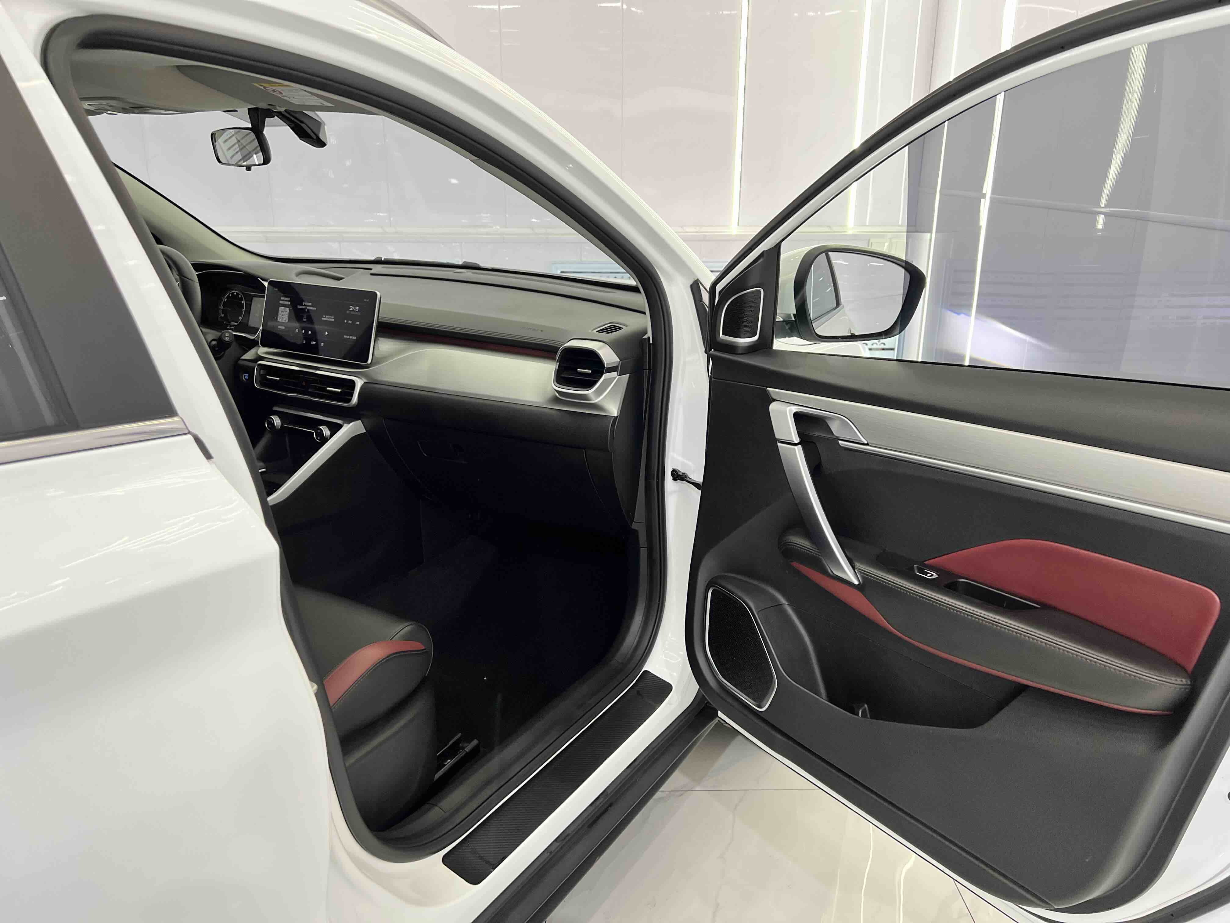 GEELY Coolray 2022 #18 GEELY Coolray 2022 car image #18