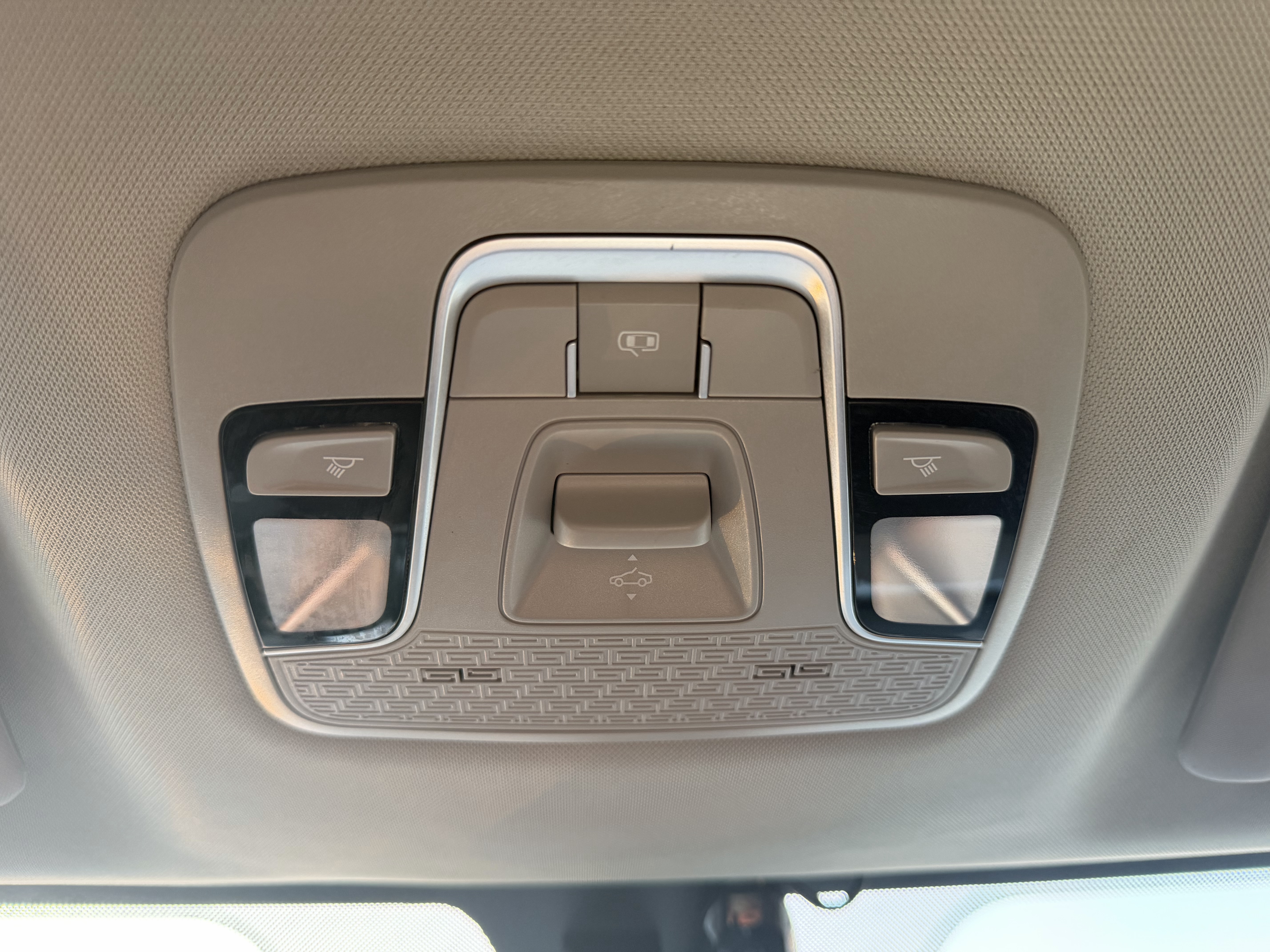 GEELY Coolray 2022 #18 GEELY Coolray 2022 car image #18