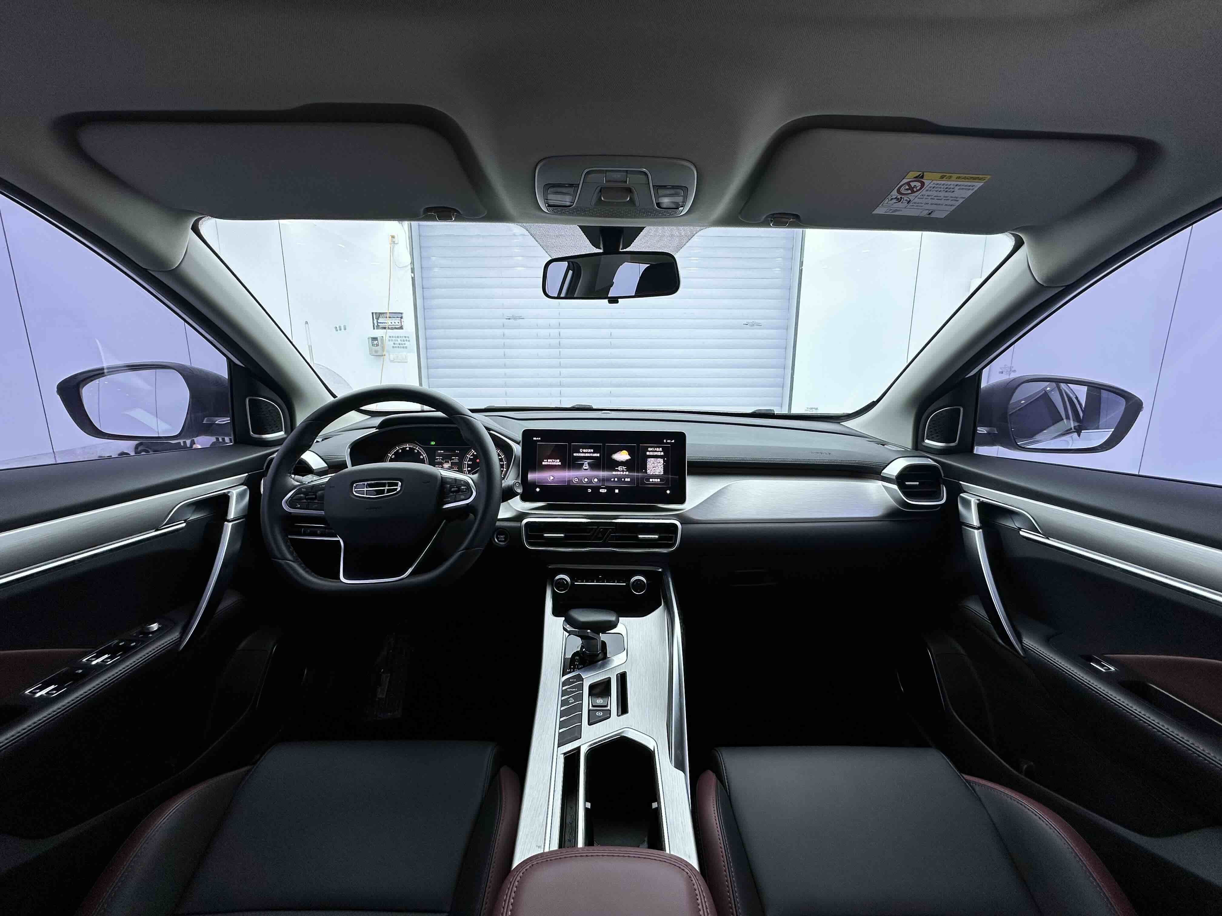 GEELY Coolray 2022 #18 GEELY Coolray 2022 car image #18