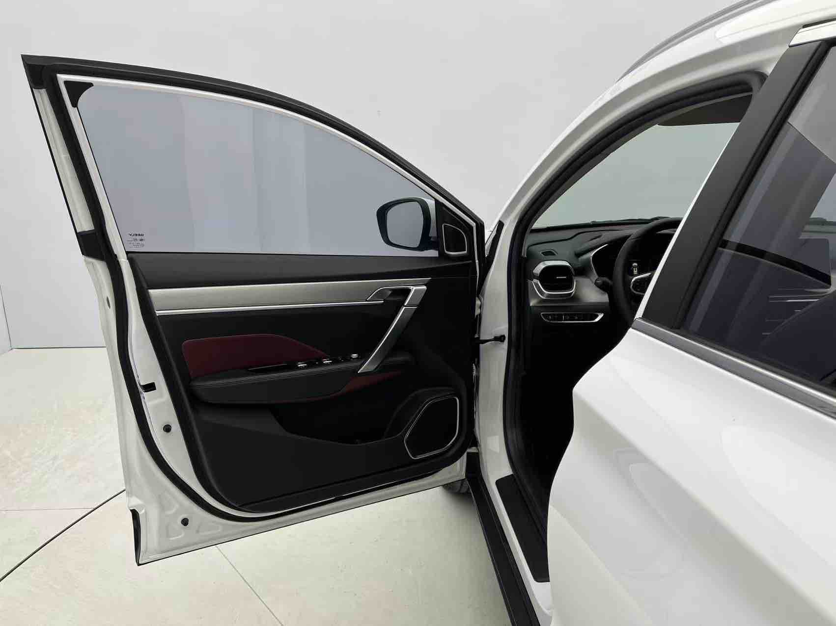 GEELY Coolray 2021 #18 GEELY Coolray 2021 car image #18