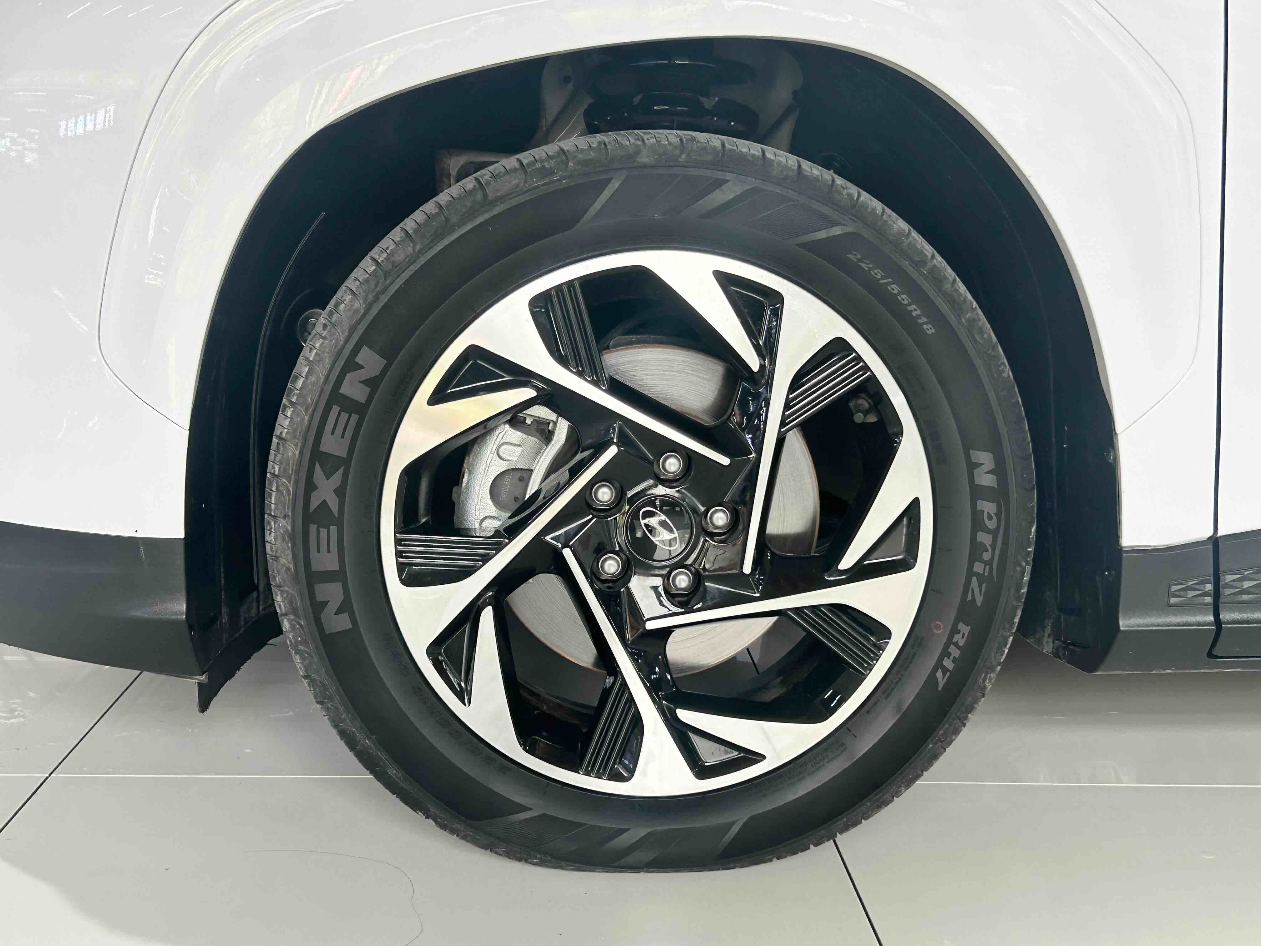 Hyundai Custo 2024 immagine di auto #18