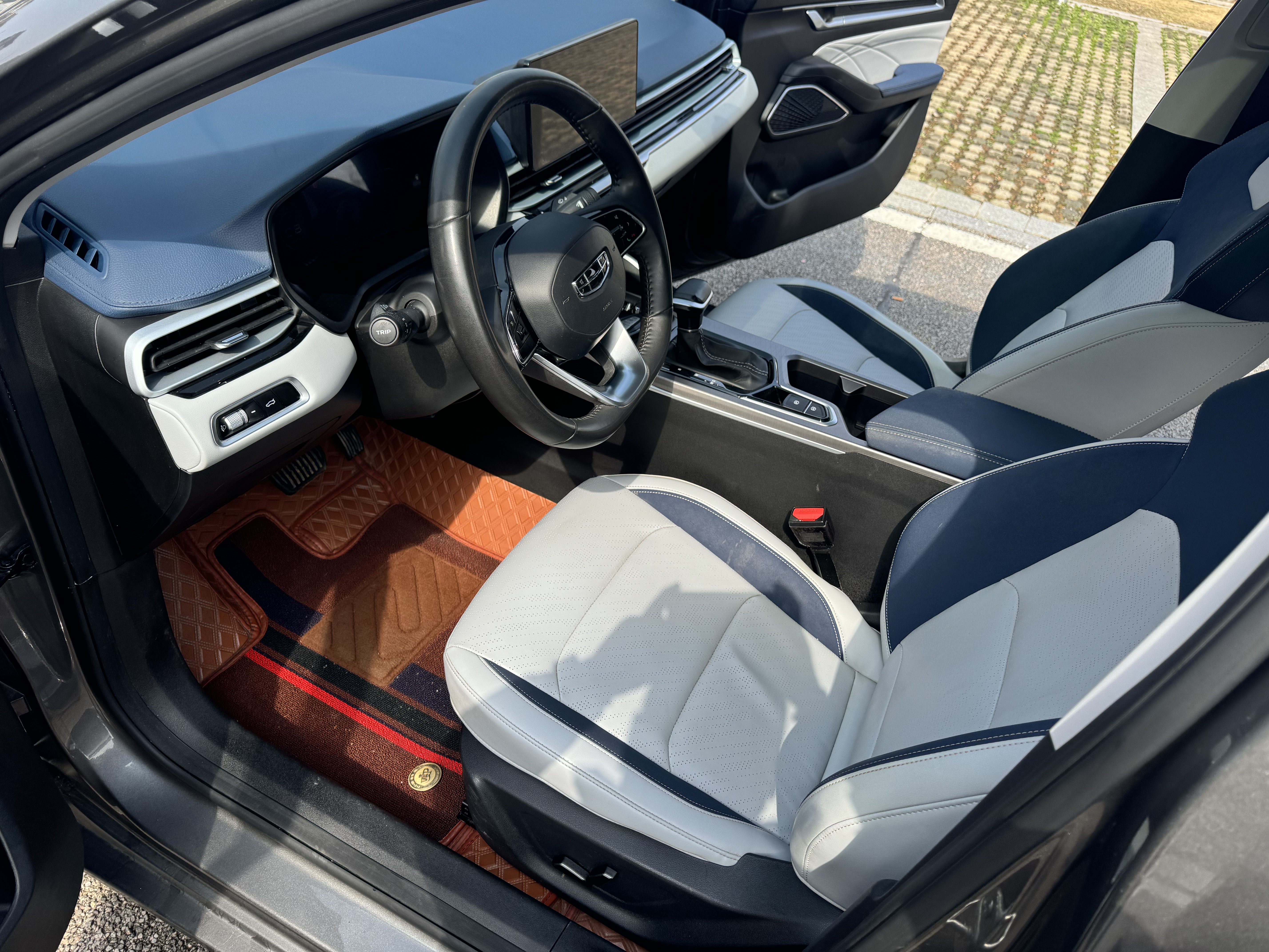 GEELY Emgrand 2022 #18 GEELY Emgrand 2022 car image #18