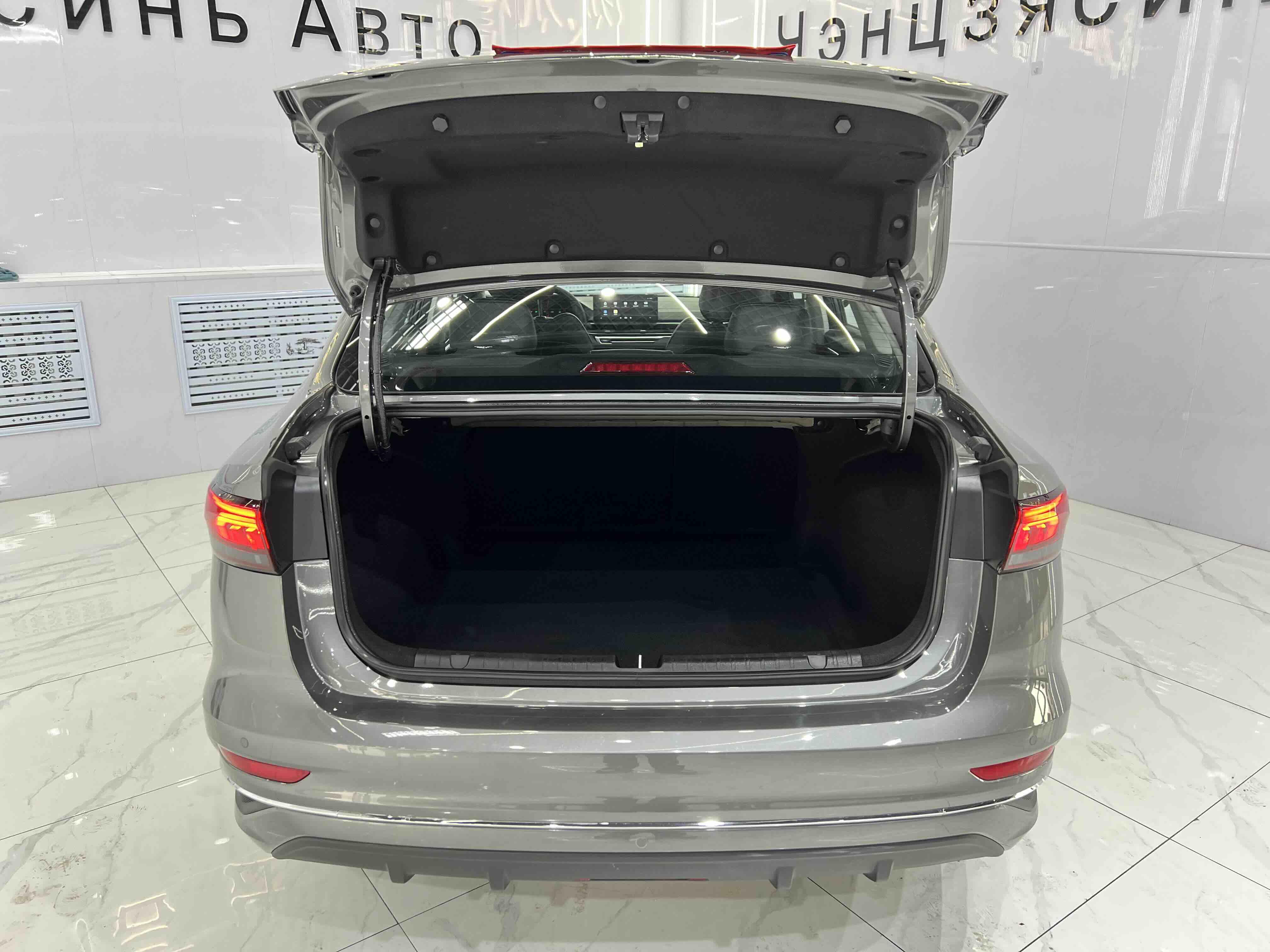 GEELY Emgrand 2022 #18 GEELY Emgrand 2022 car image #18