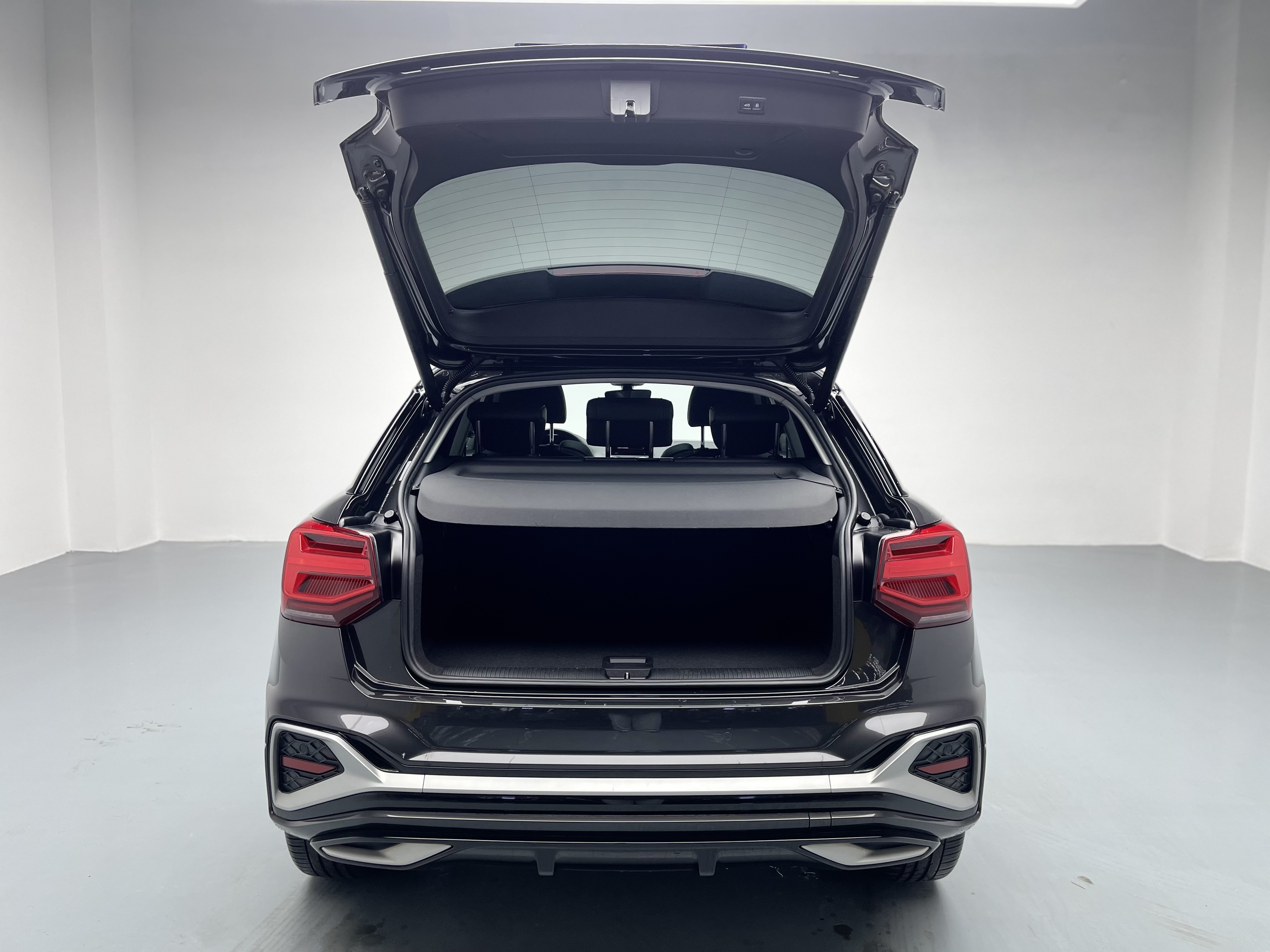 Q2L 2022 car image #18