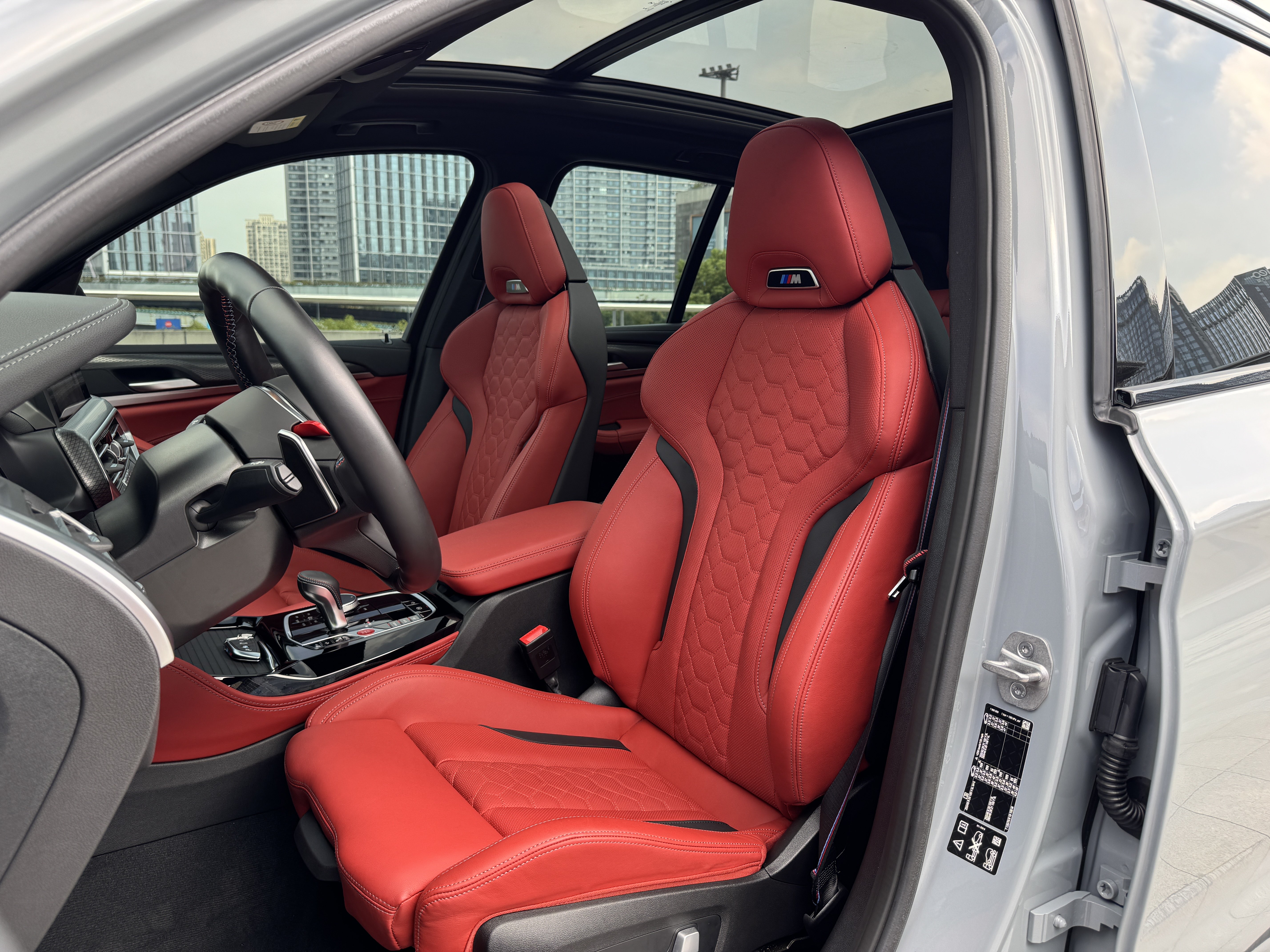 BMW X3 M 2024 #18 BMW X3 M 2024 صورة سيارة #18