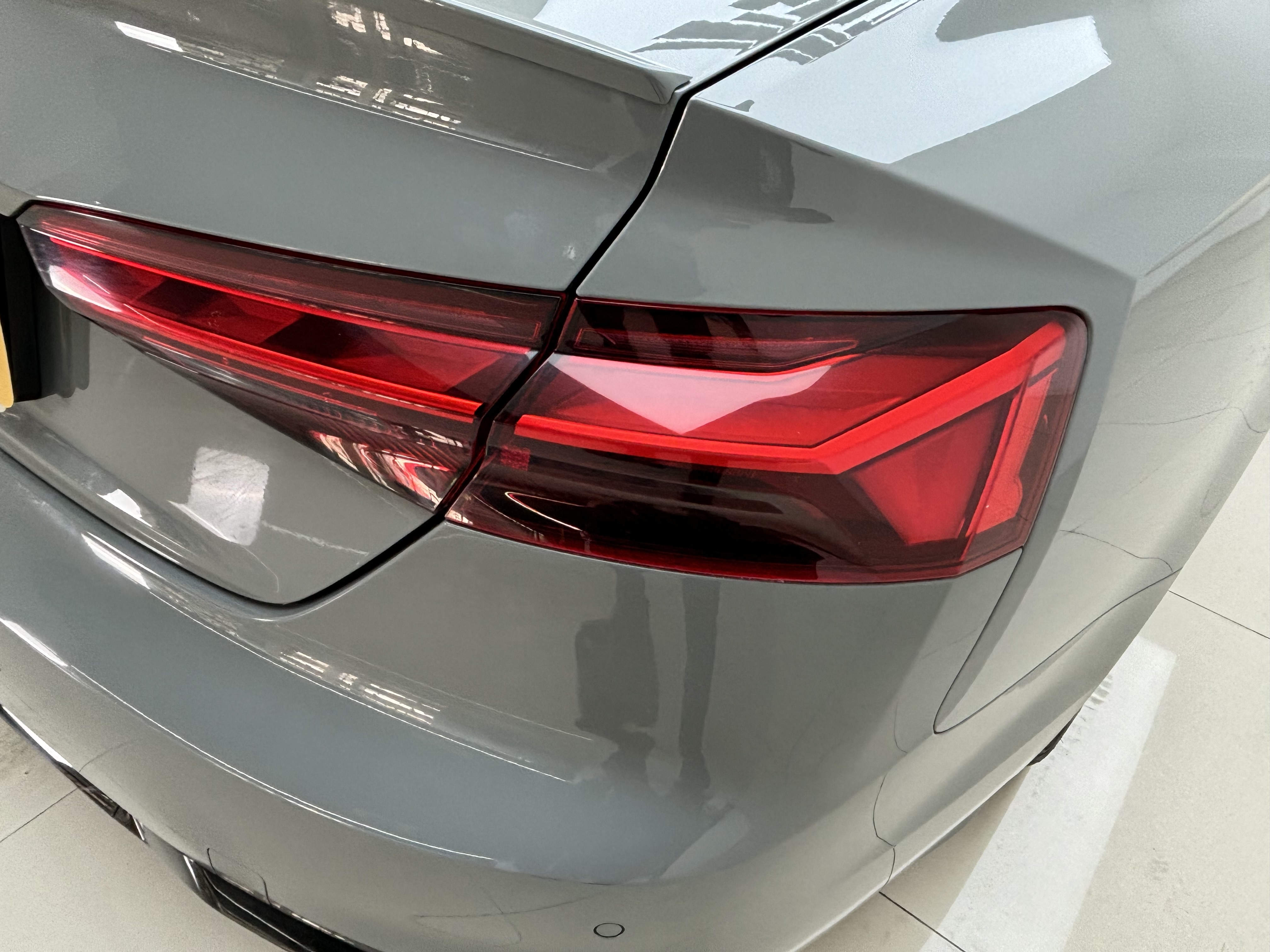 Audi S5 2023 #18 Audi S5 2023 صورة سيارة #18