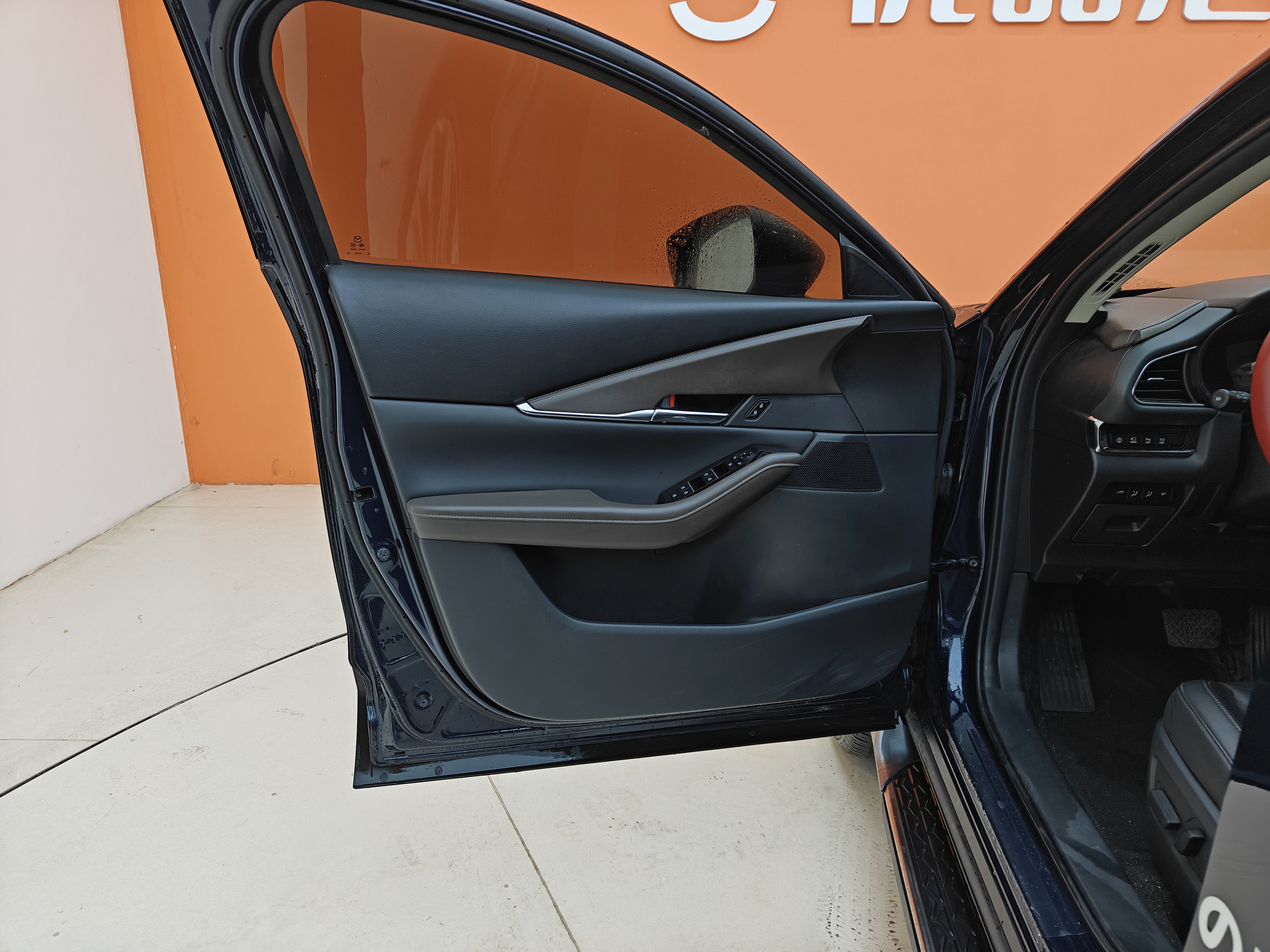 Mazda CX-30 EV 2021 изображение автомобиля #18