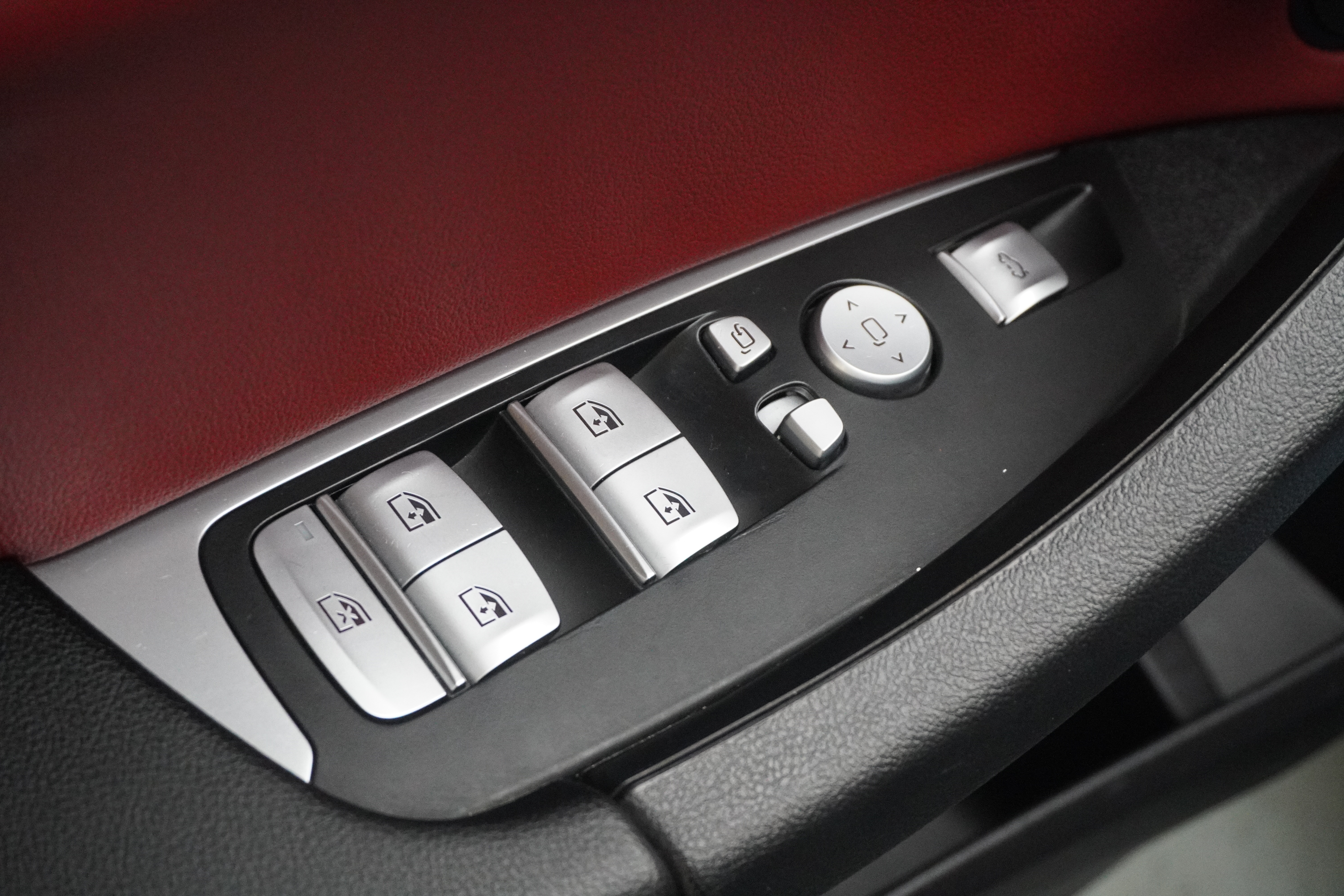 BMW X4 2023 immagine di auto #18