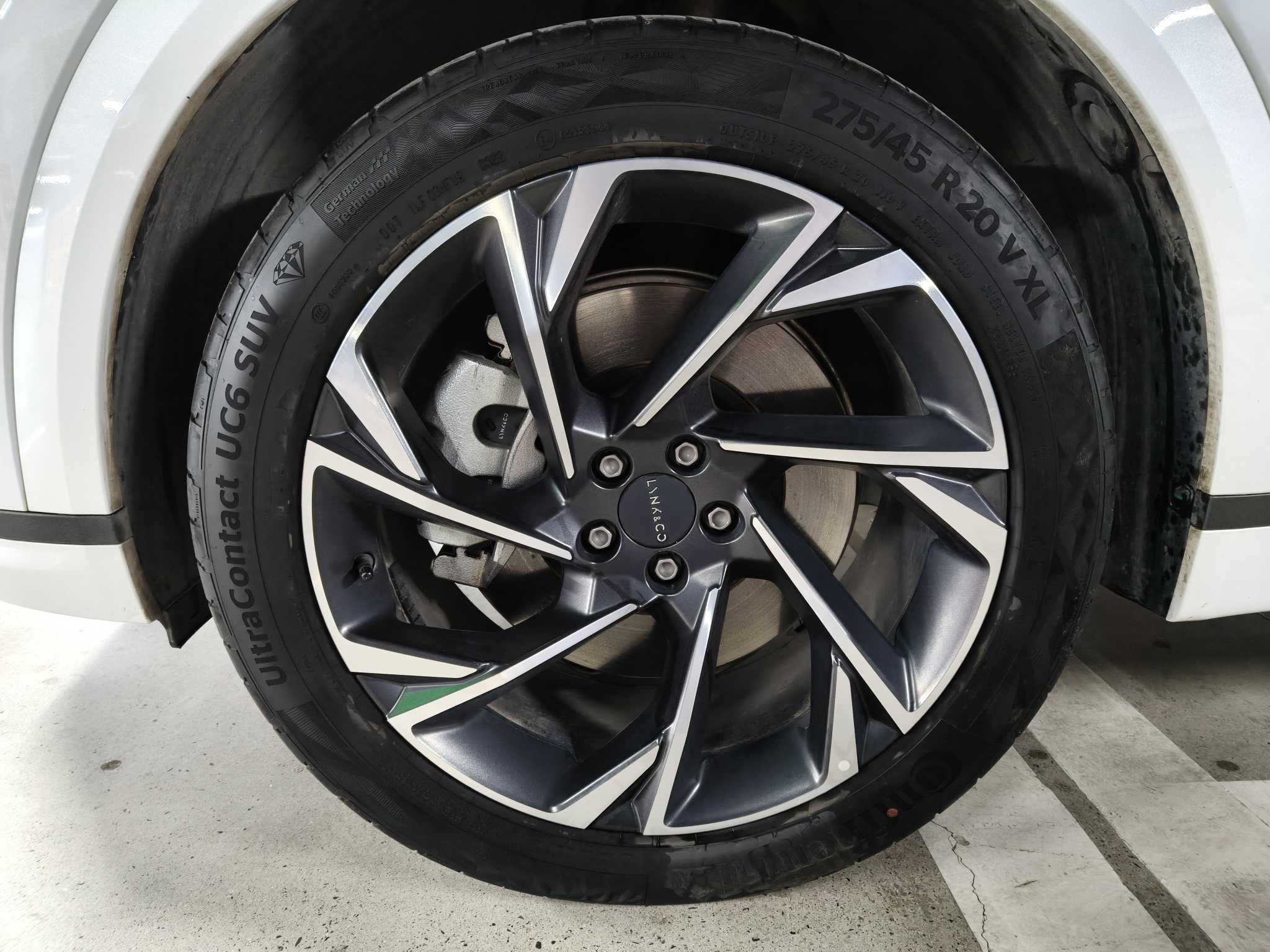Lynk & Co 09 EM-P 2022 car image #18