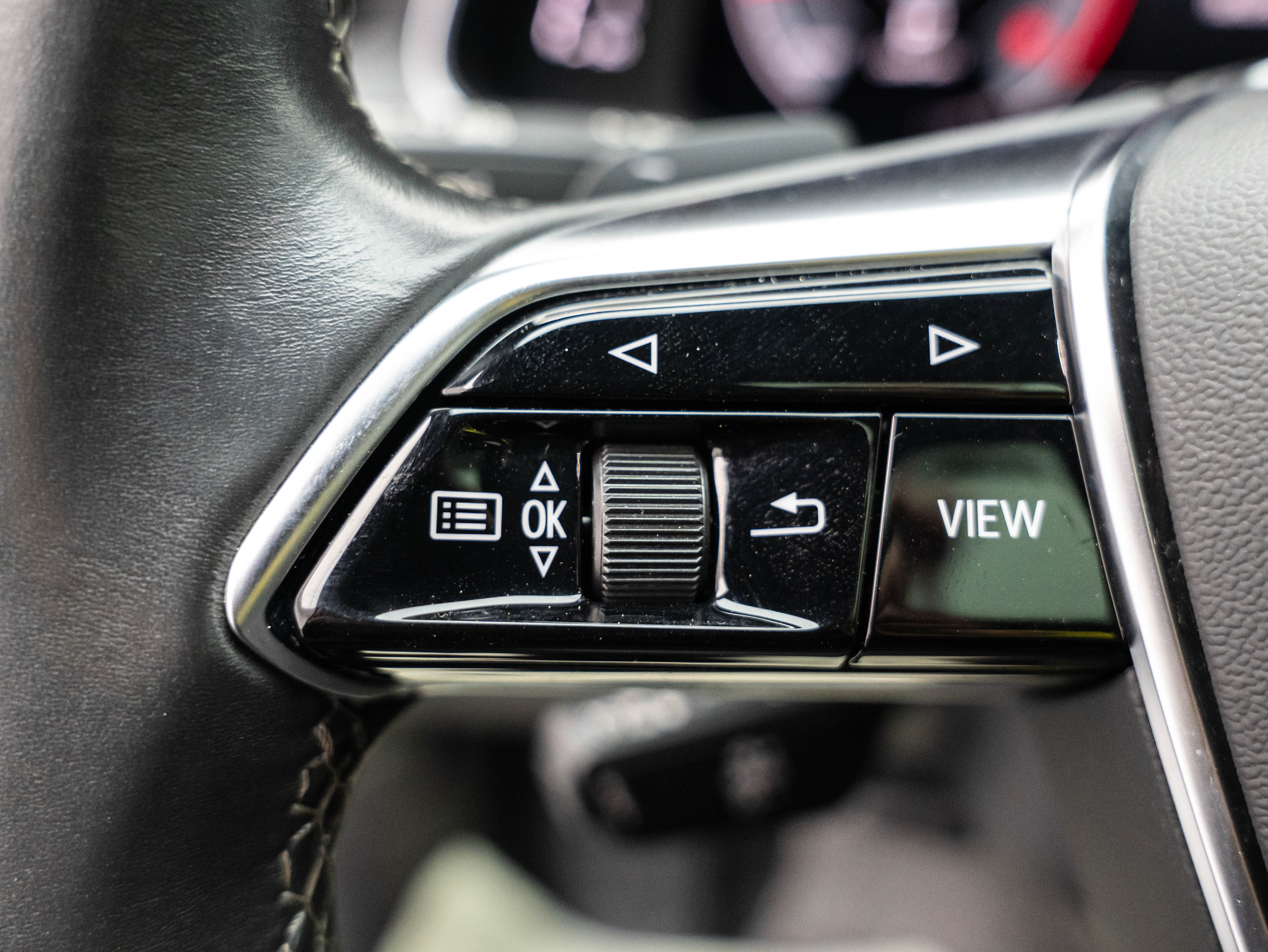 Audi A6L 2022 car image #18