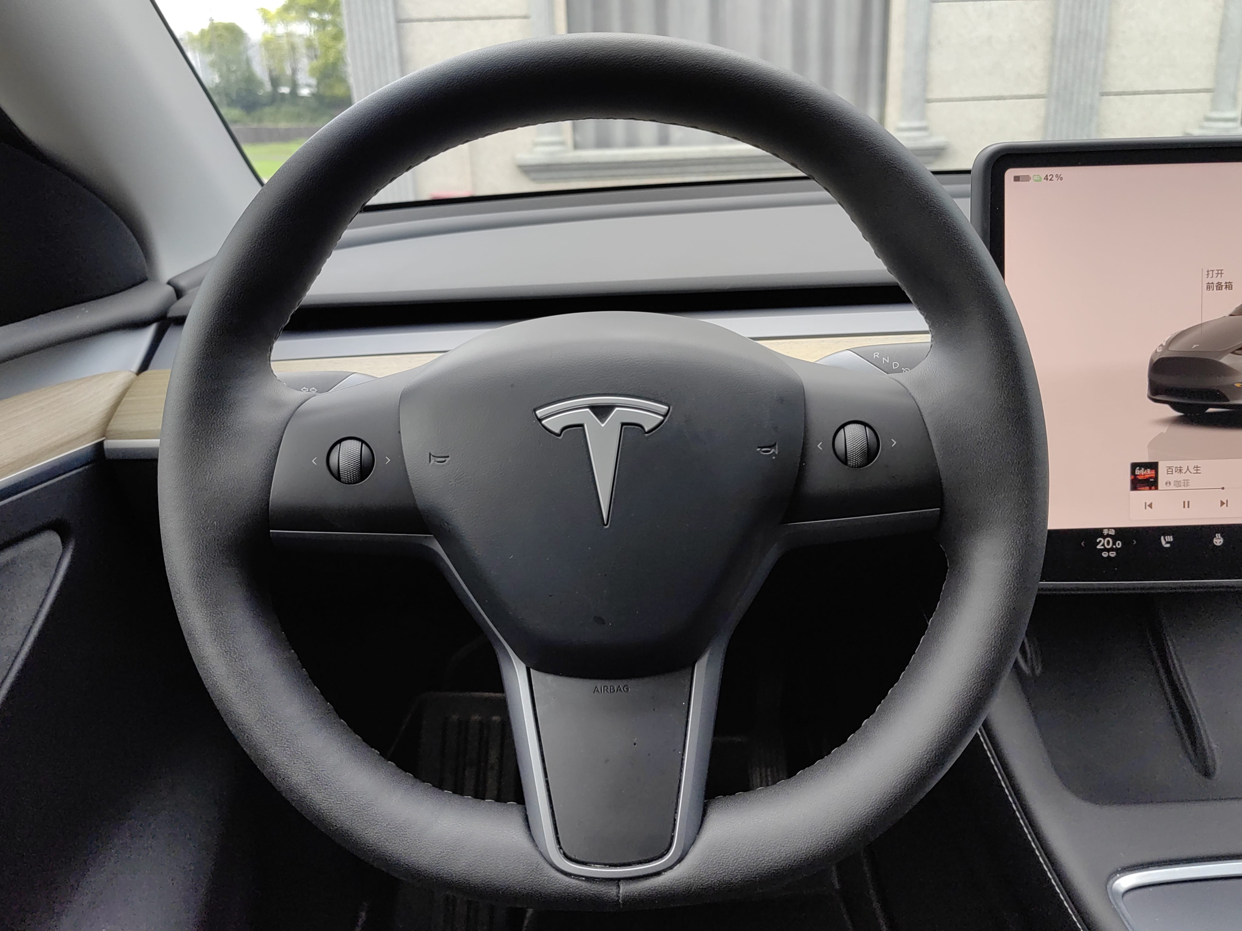 Tesla Model Y 2022 #18 Tesla Model Y 2022 car image #18