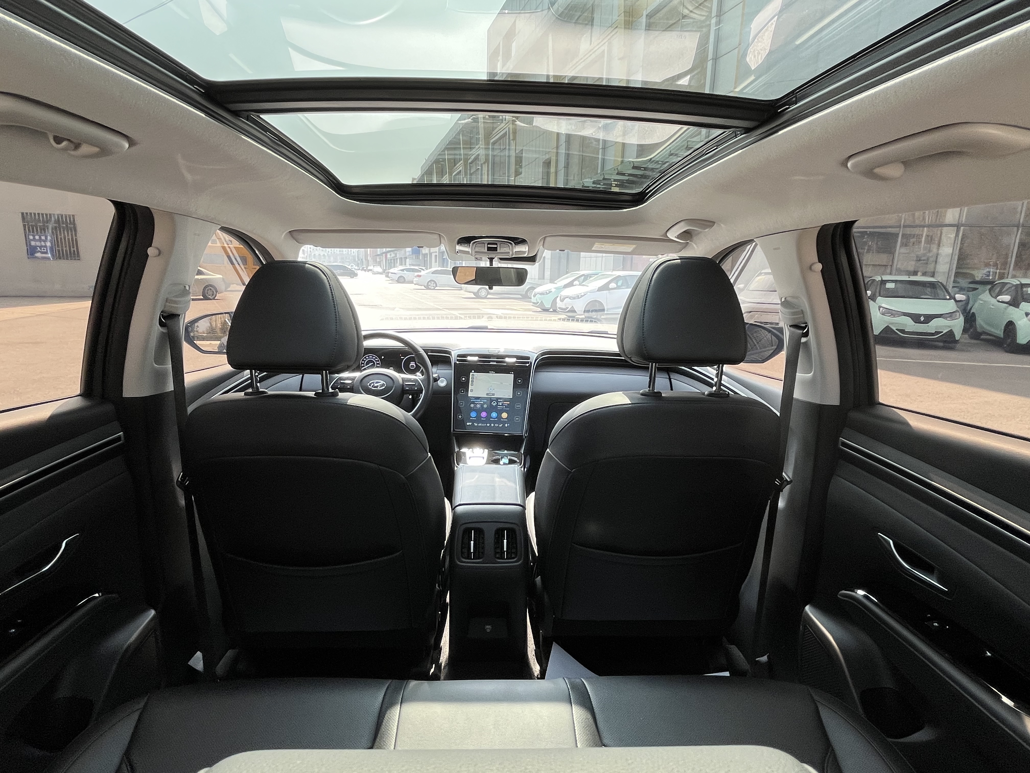 Hyundai Tucson 2022 immagine di auto #18