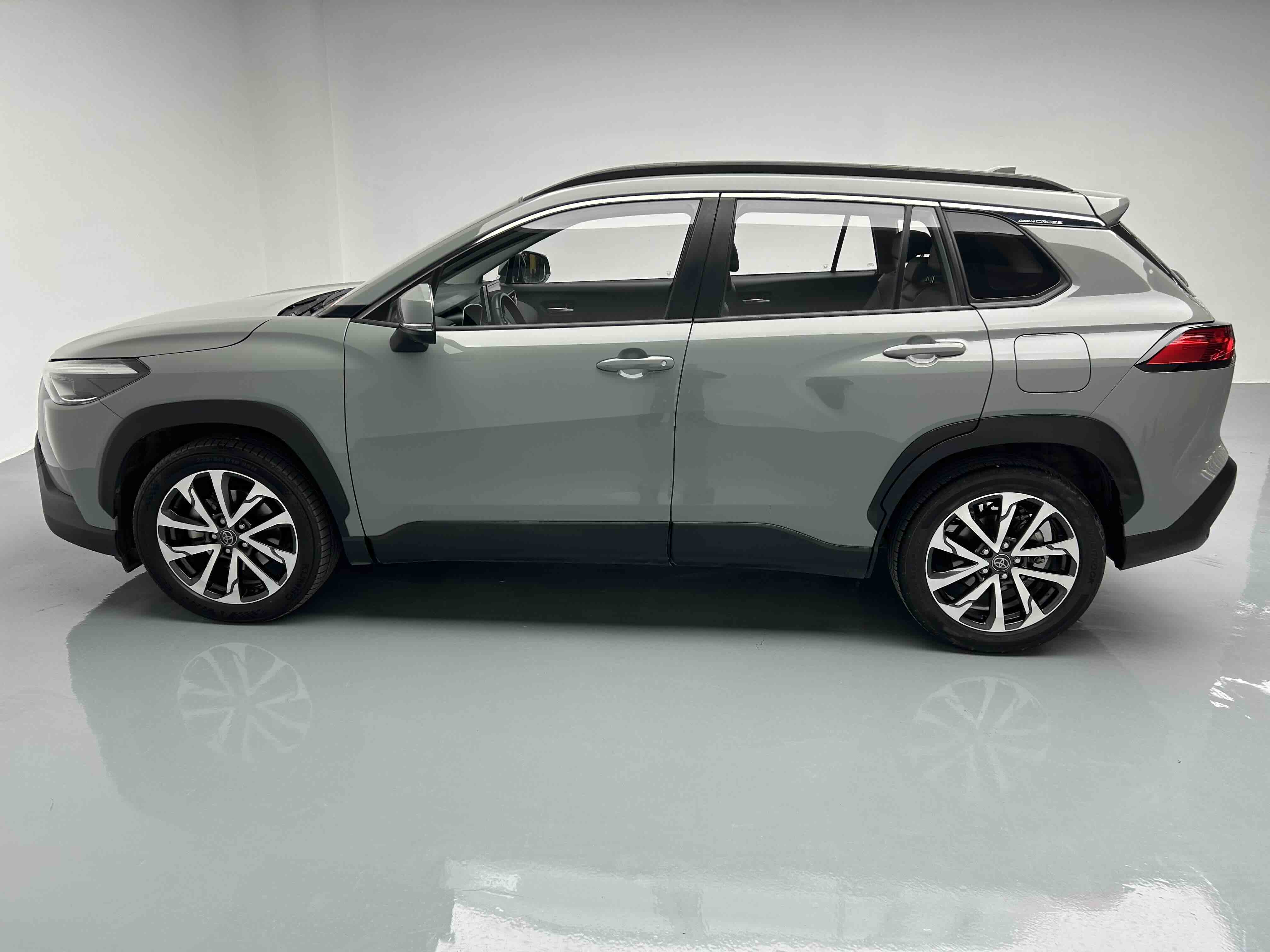 Corolla Cross 2022 #18 Corolla Cross 2022 car image #18