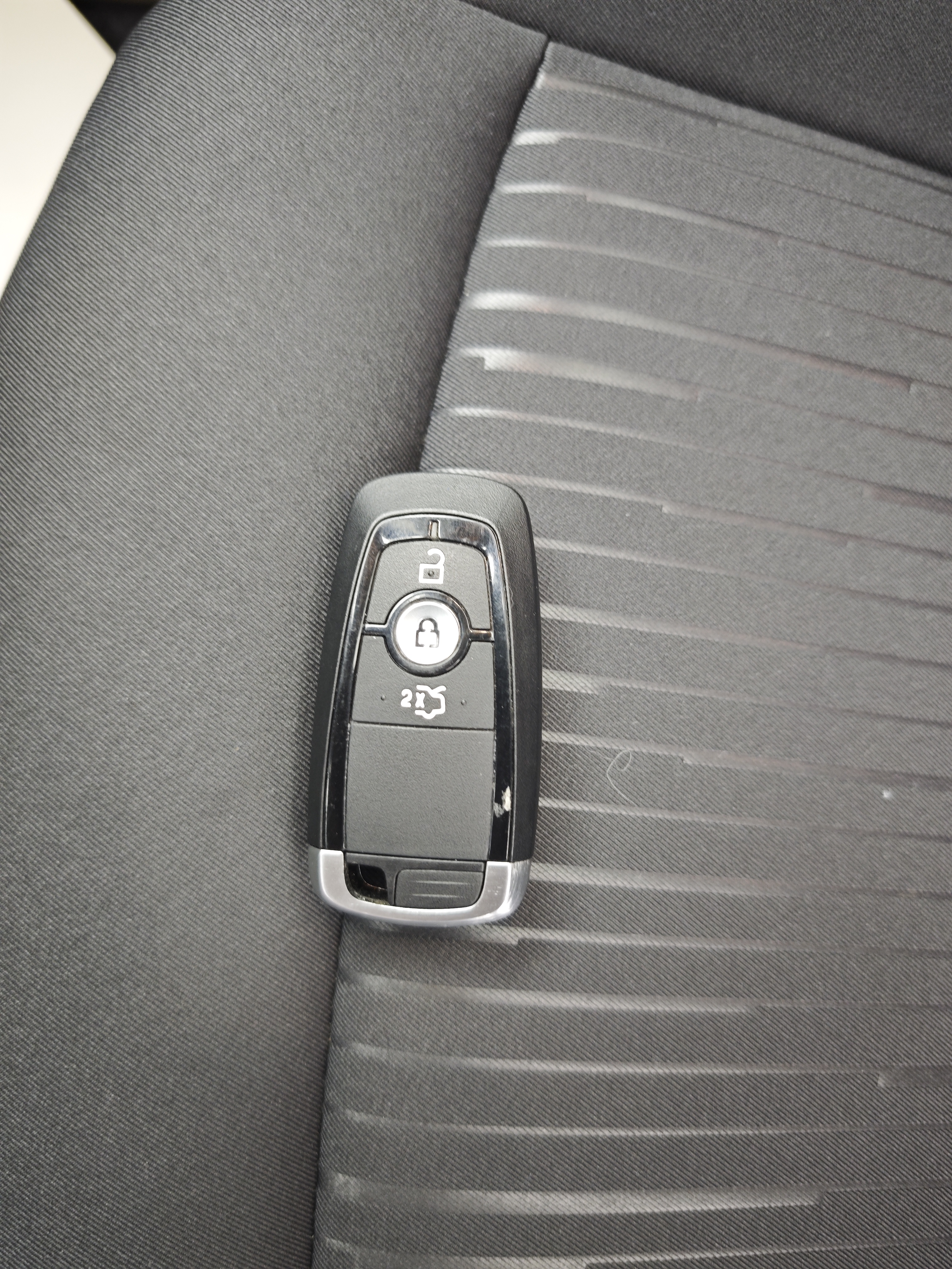 Ford Mondeo 2023 صورة سيارة #18