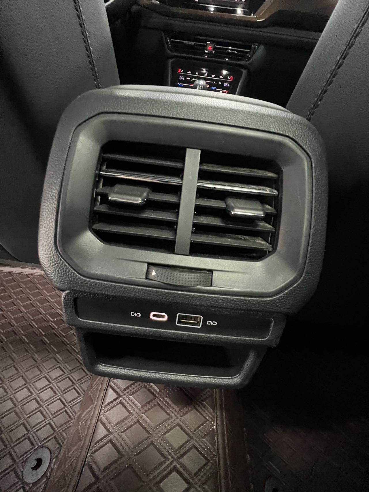 Volkswagen Tharu 2023 #18 Volkswagen Tharu 2023 image de voiture #18