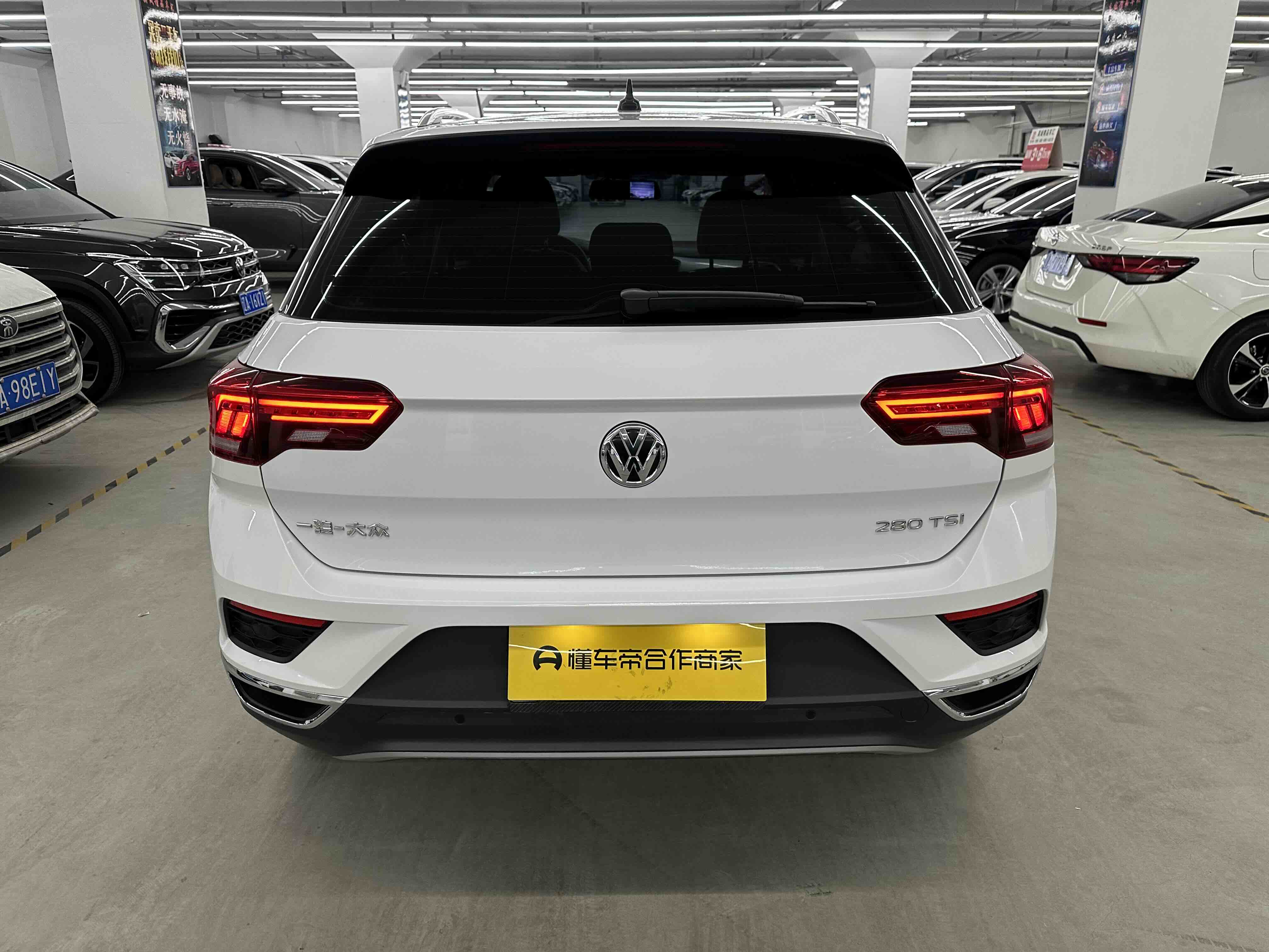 T-Roc 2022 car image #18