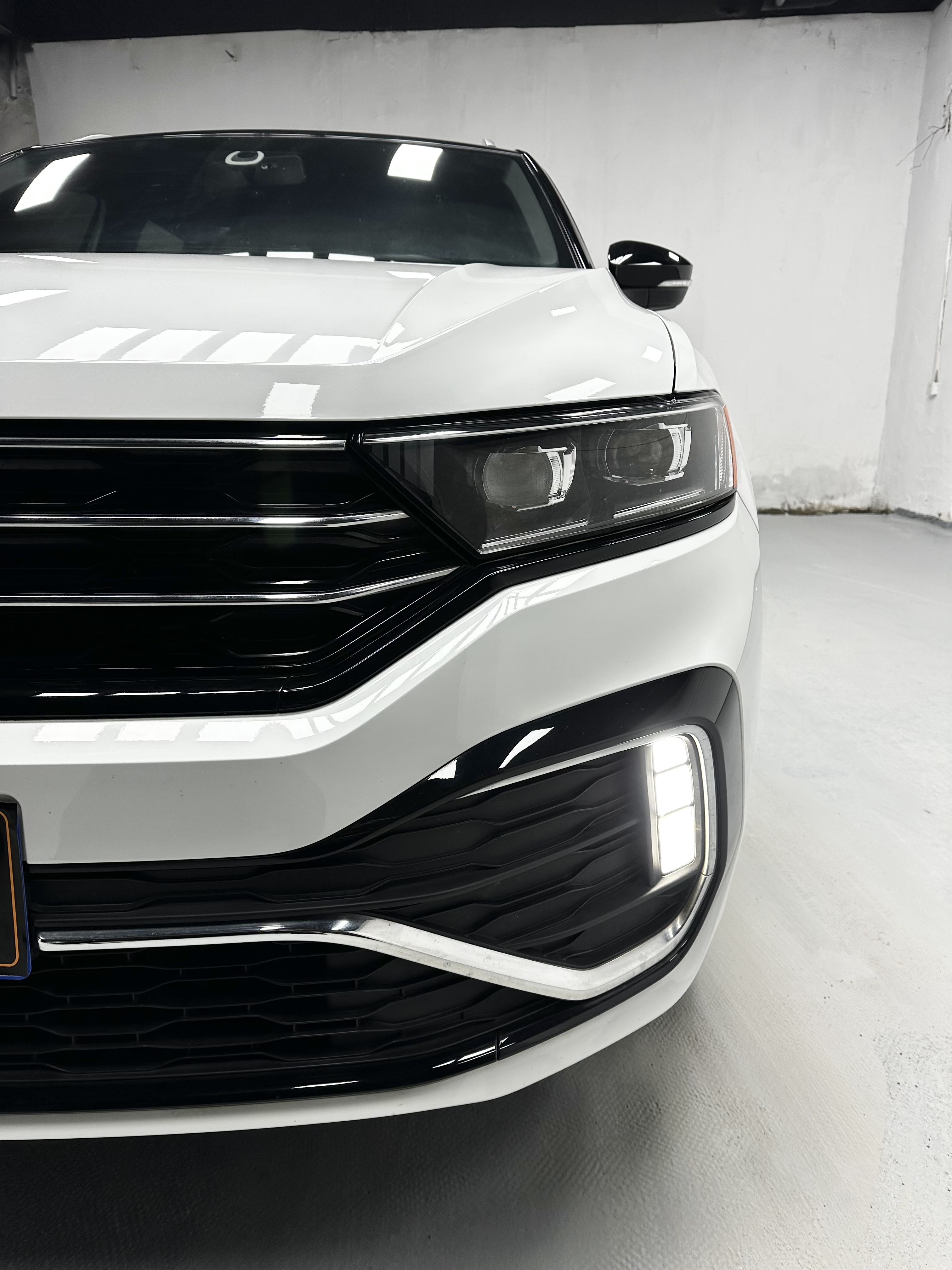 Volkswagen T-Roc 2022 car image #18