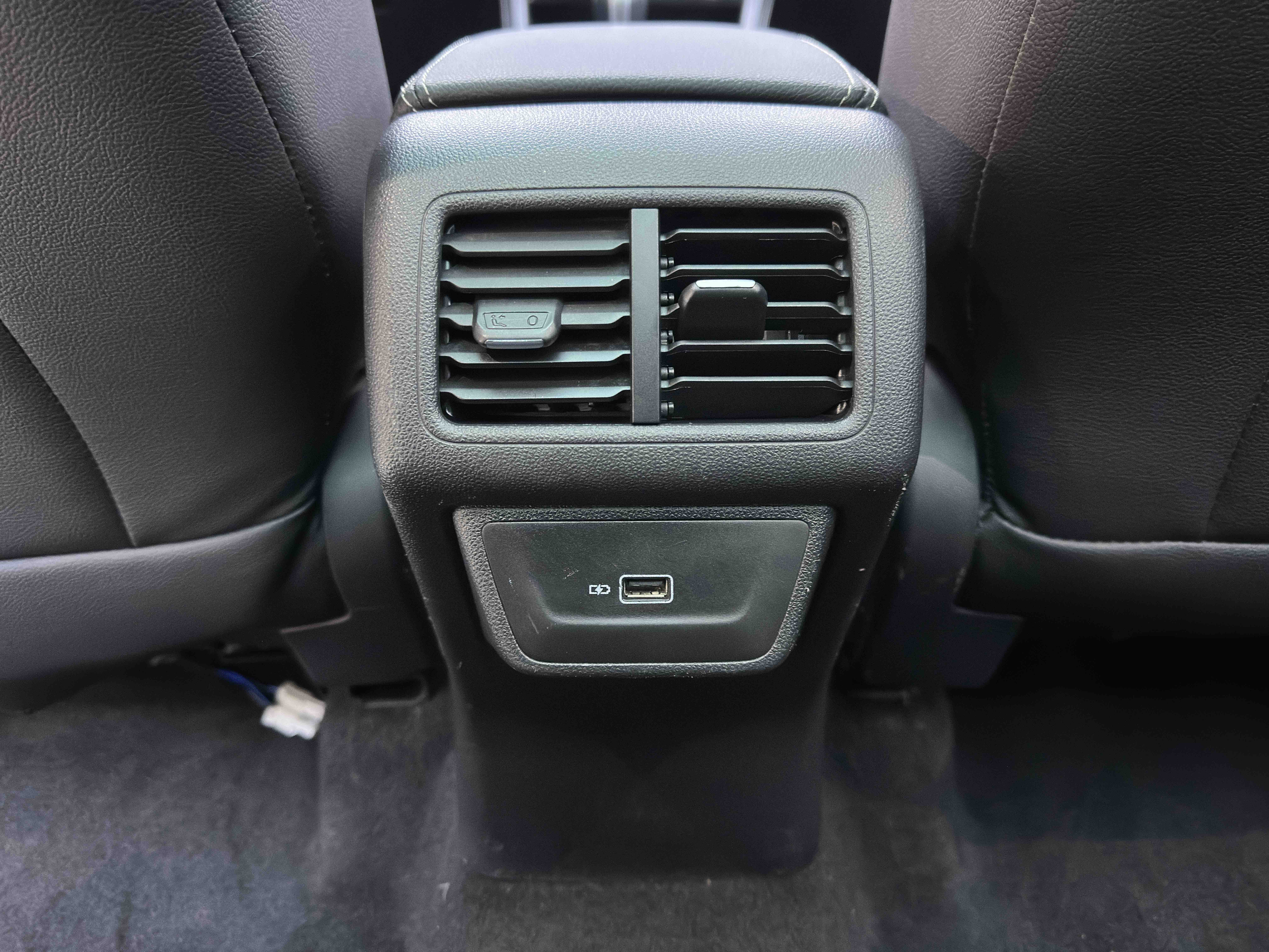 Jetta VS7 2023 car image #18
