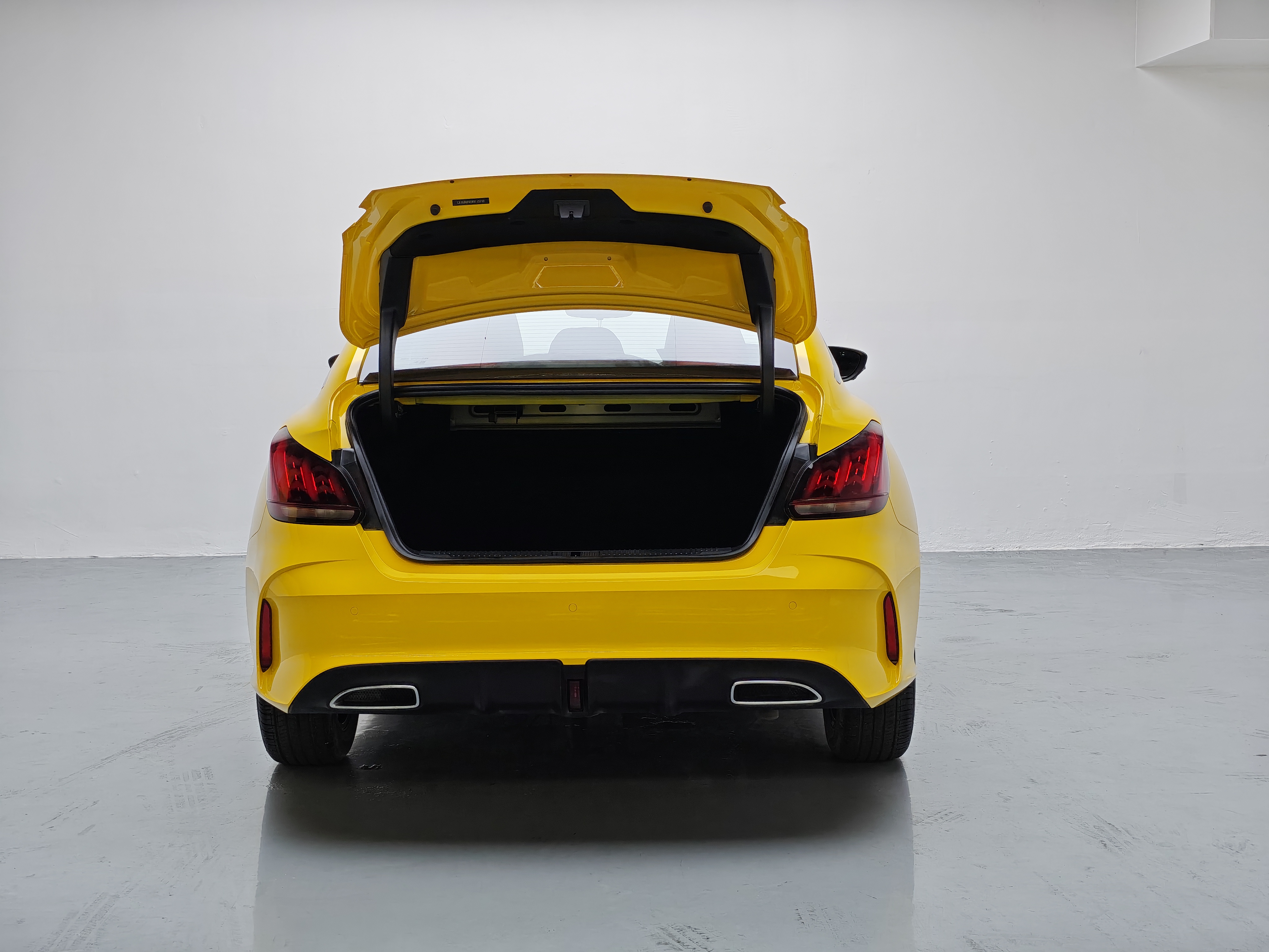 5 2022 #18 5 2022 immagine di auto #18