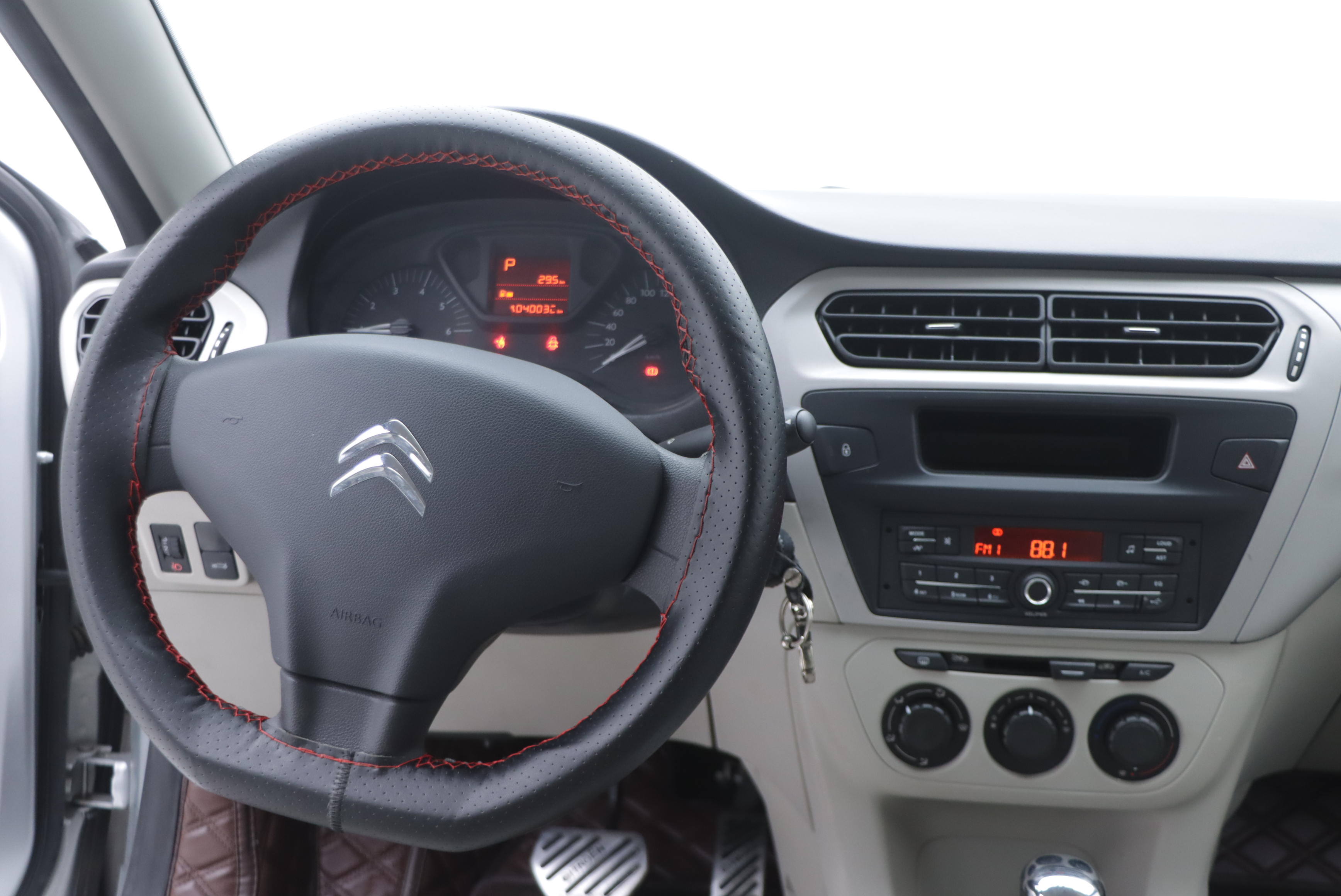 Citroen C-Elysée 2015 #18 Citroen C-Elysée 2015 car image #18