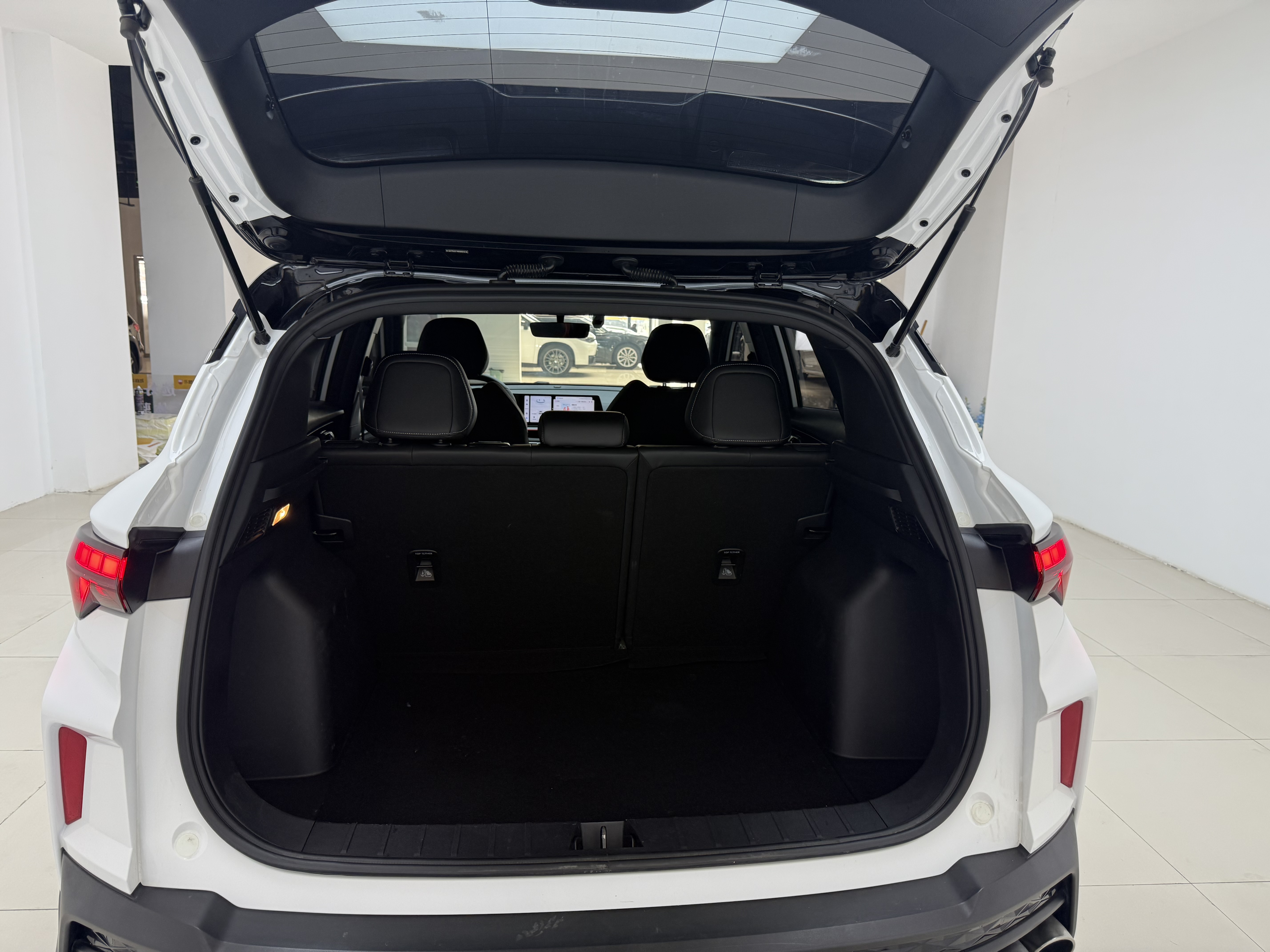 Coolray 2023 immagine di auto #18