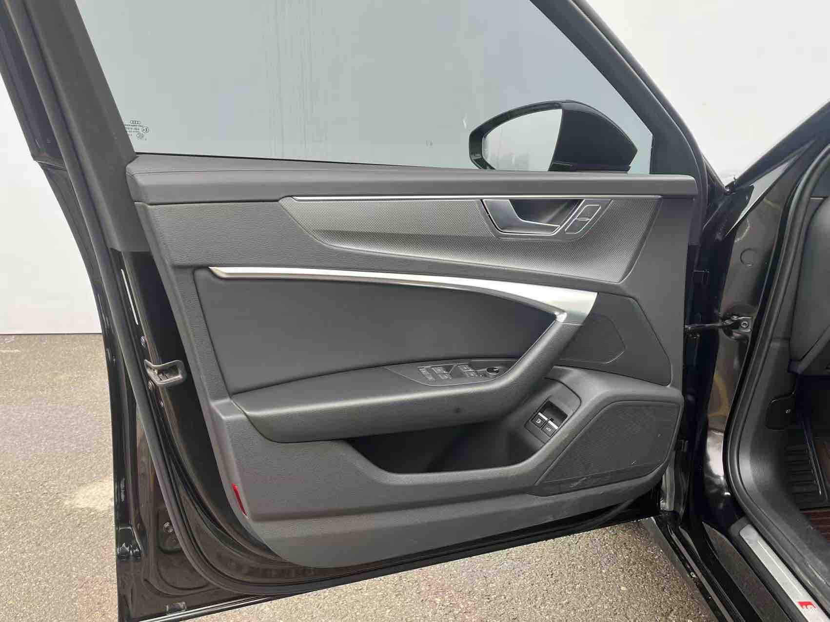 Audi A6L New Energy 2022 car image #18