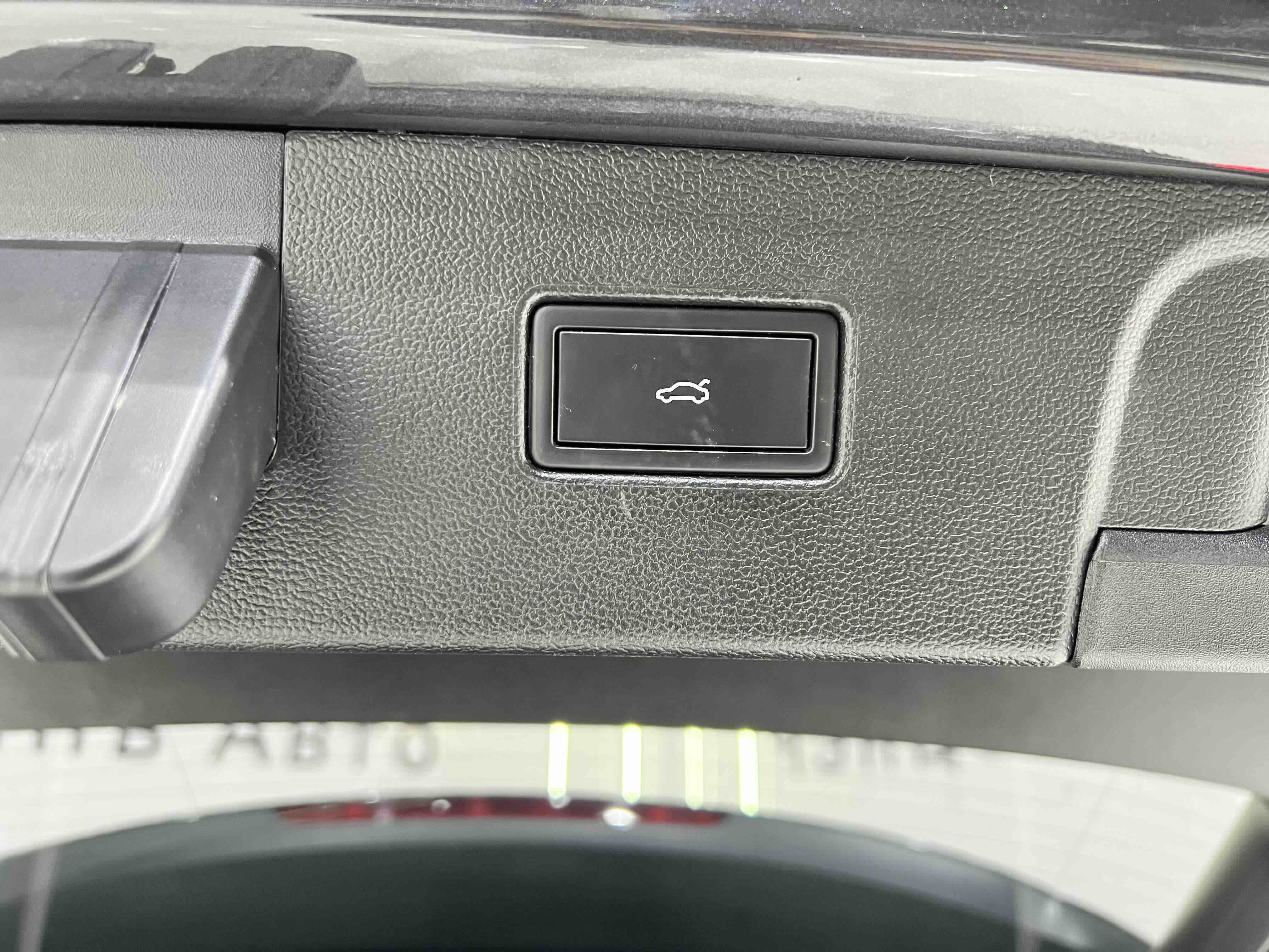 Volkswagen Tayron 2023 immagine di auto #18