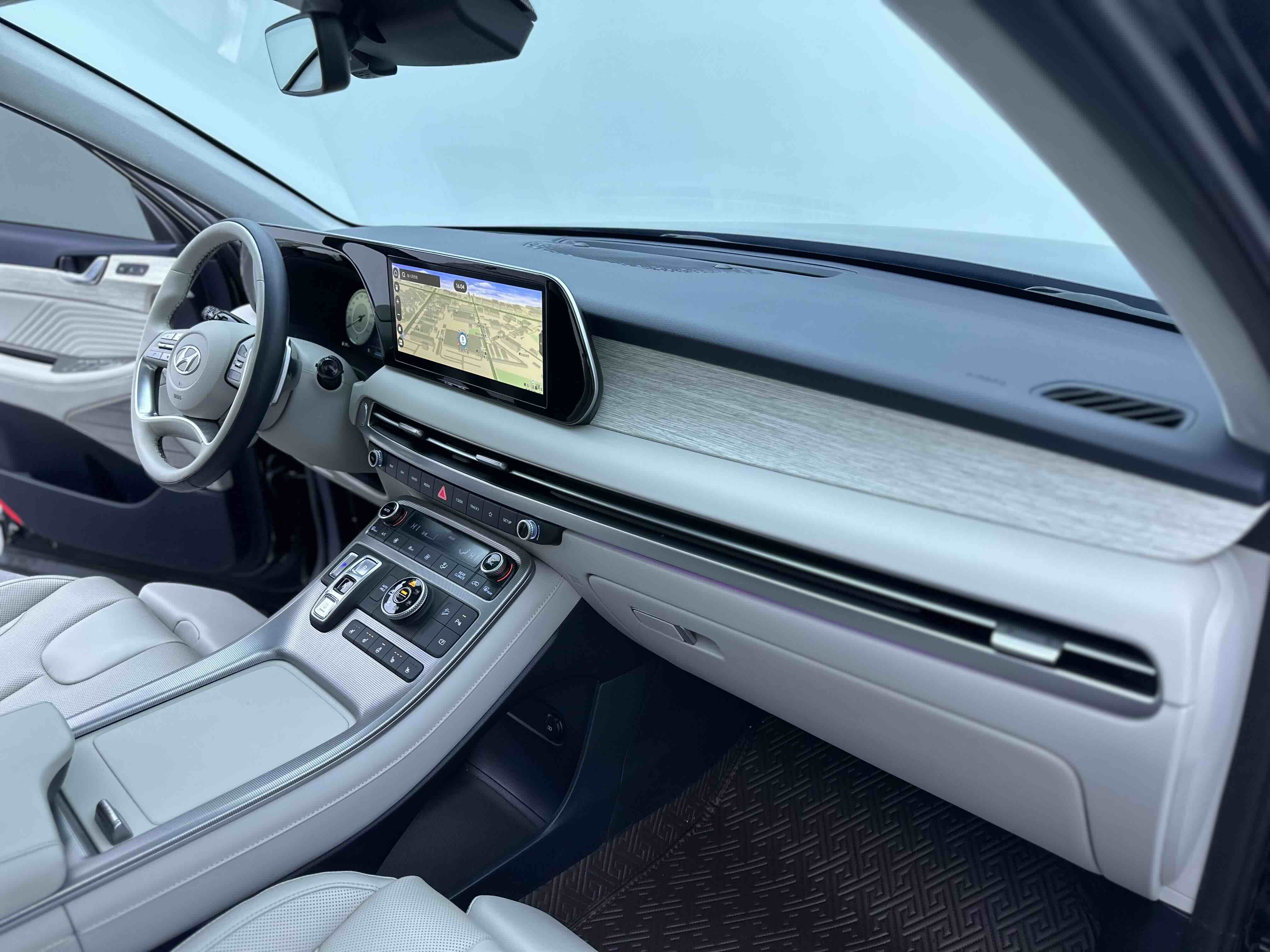 Hyundai Palisade 2024 car image #18