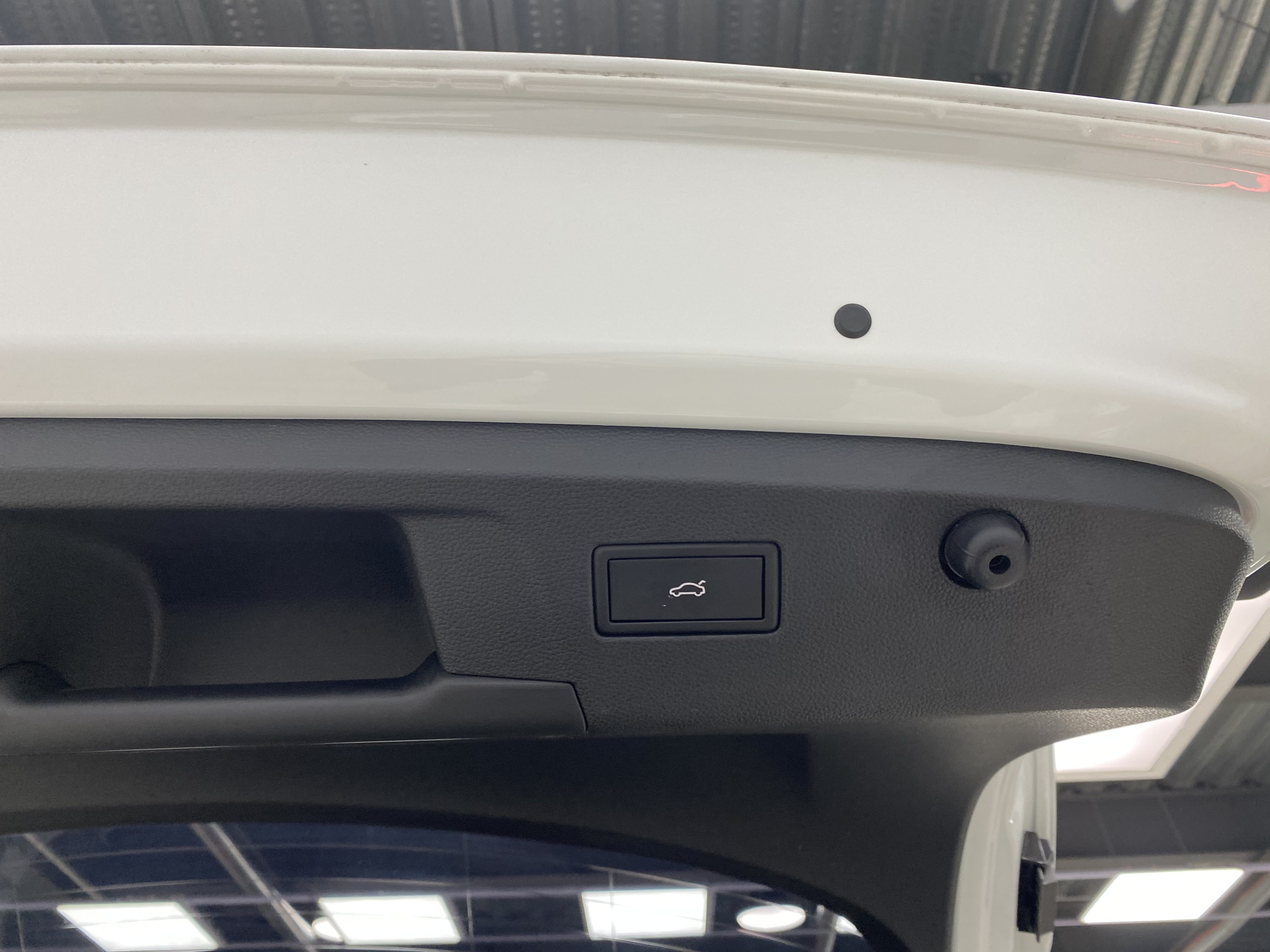 Volkswagen Tiguan X 2022 car image #18