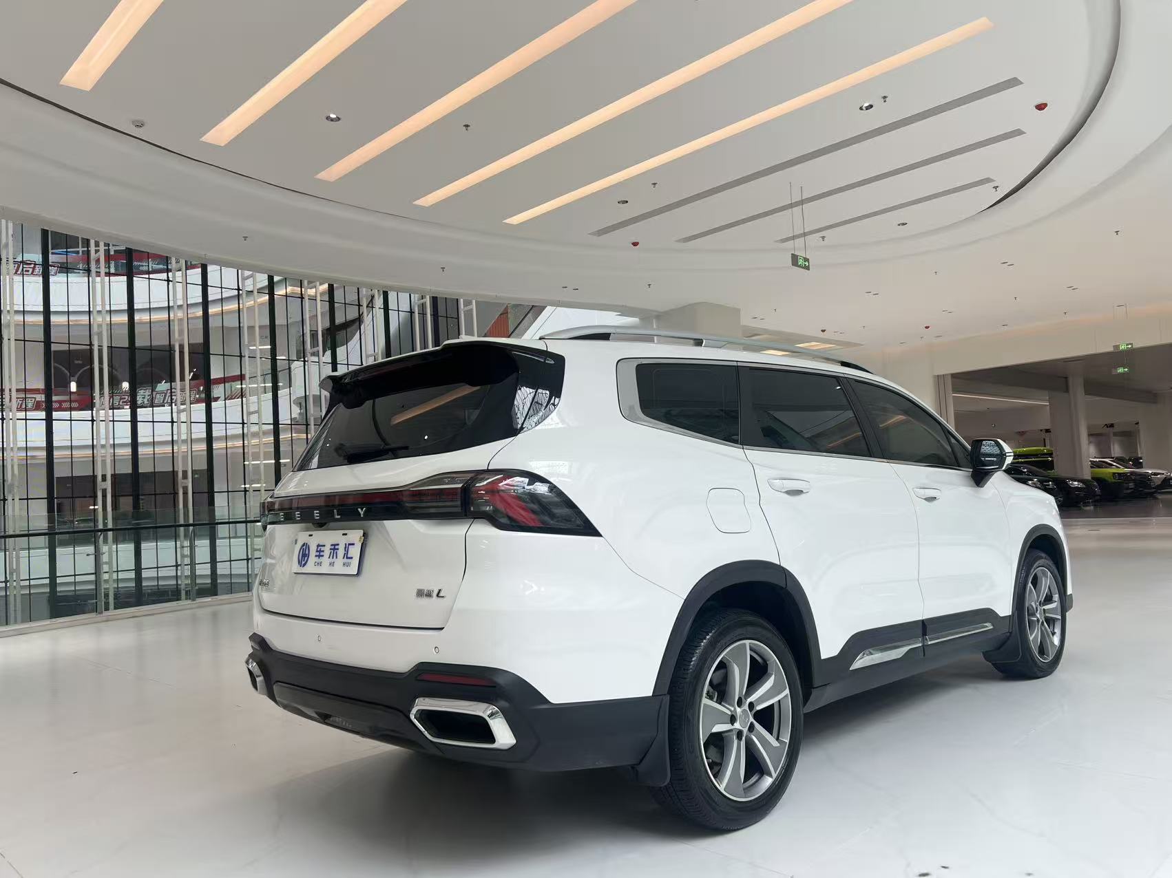 GEELY Okavango L 2023 car image #18