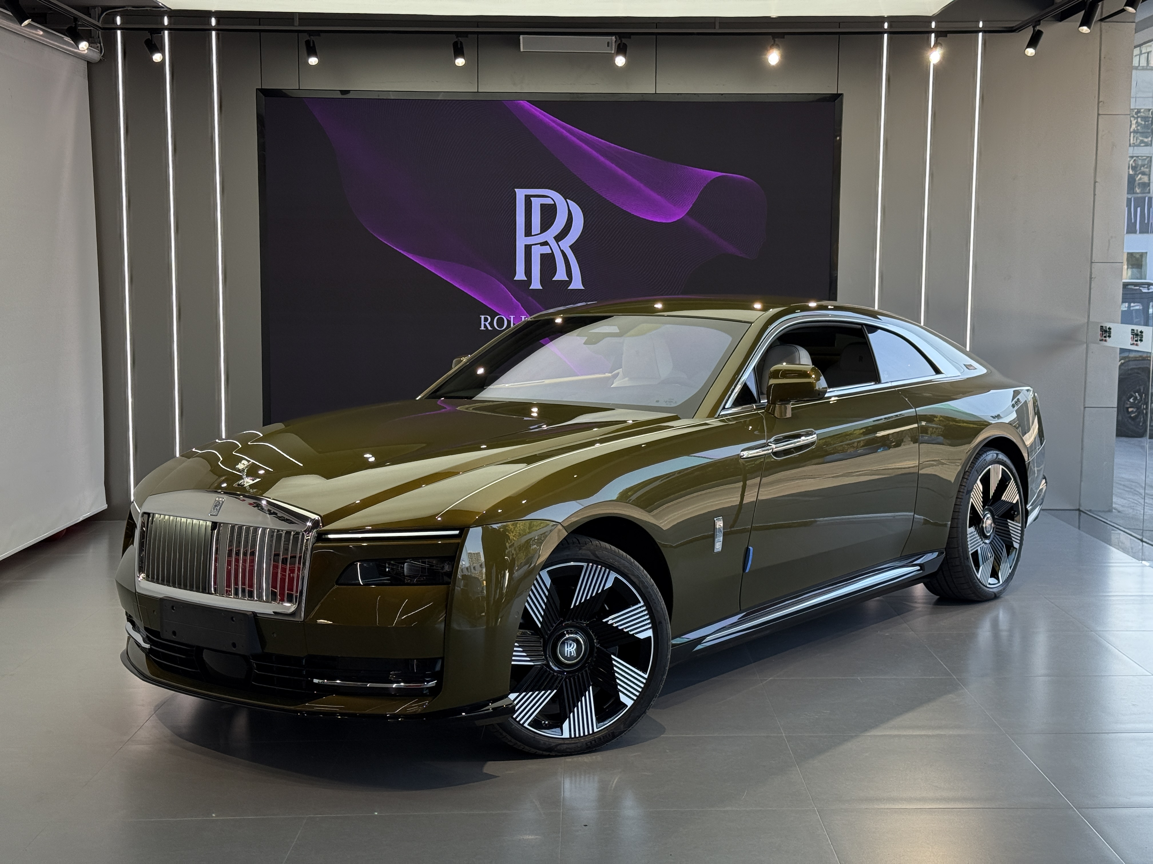 劳斯莱斯 闪灵 2024 #18 劳斯莱斯 闪灵 2024 汽车图片 #18