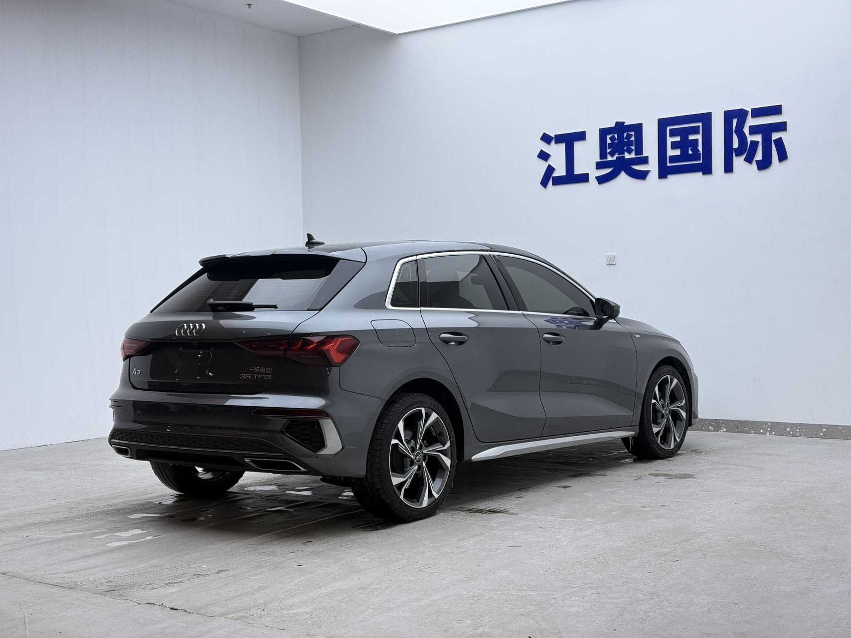 2023 #18 2023 imagem de carro #18