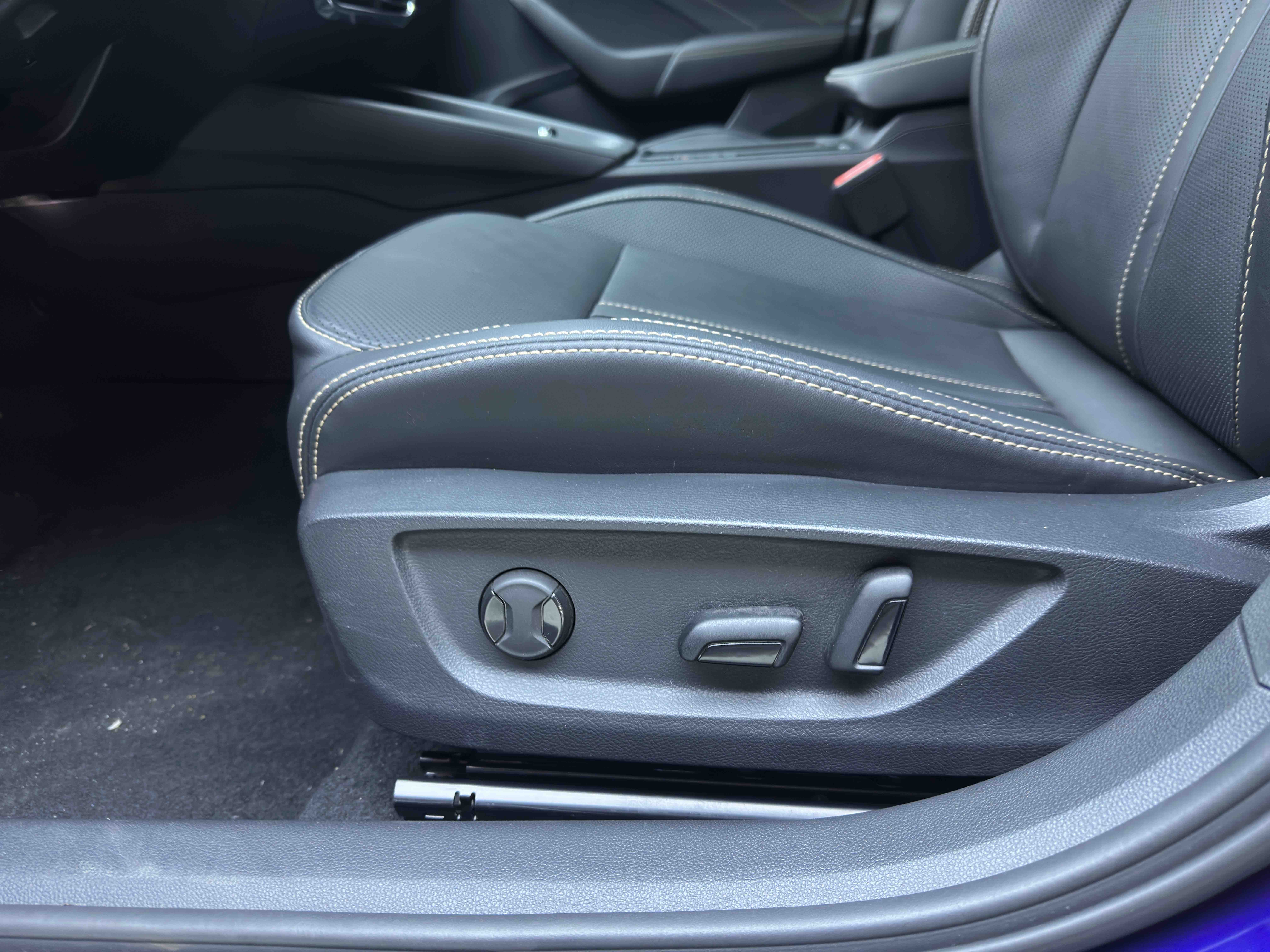 Skoda Octavia 2023 #18 Skoda Octavia 2023 car image #18