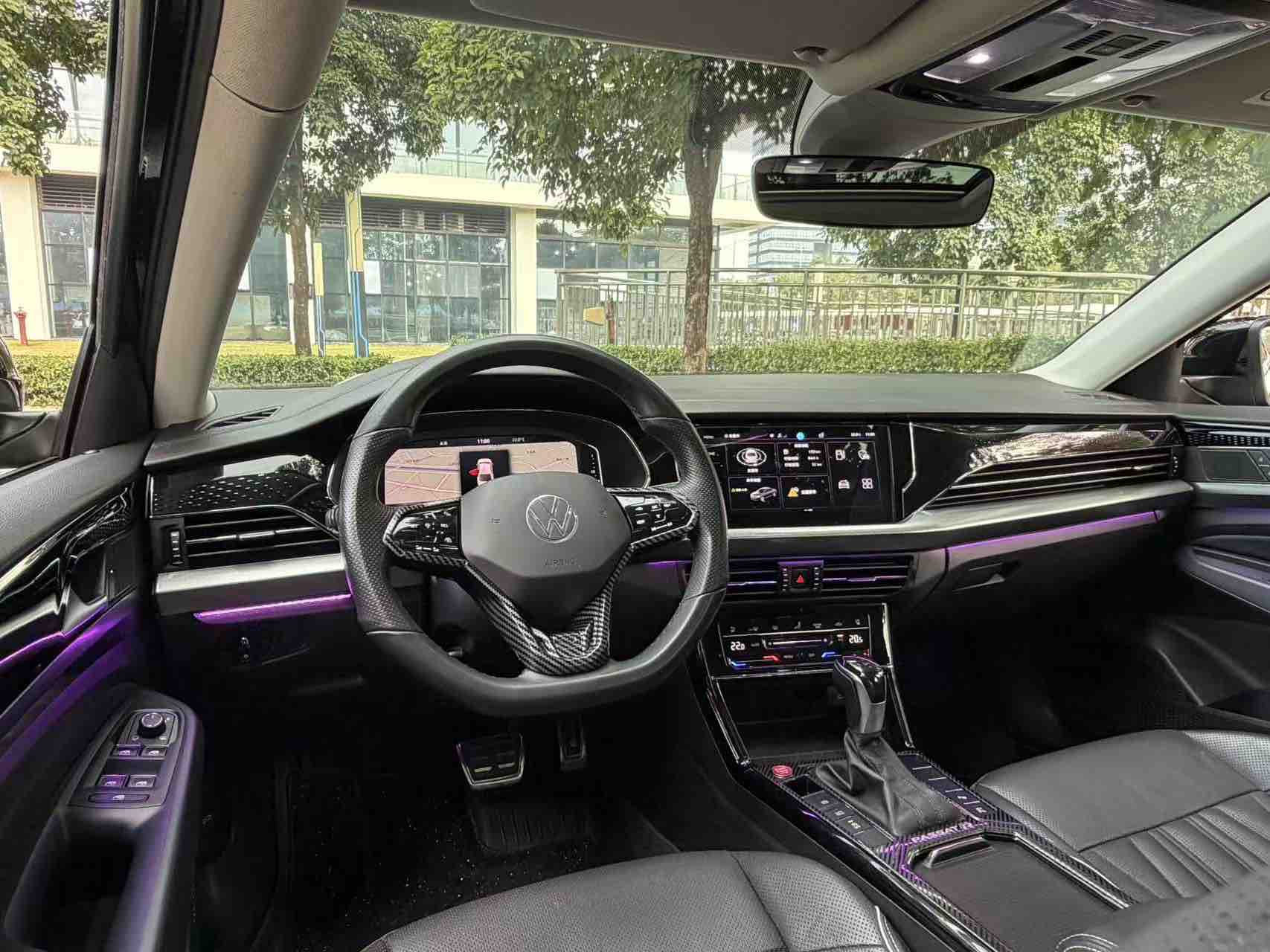 Volkswagen Passat 2023 car image #18