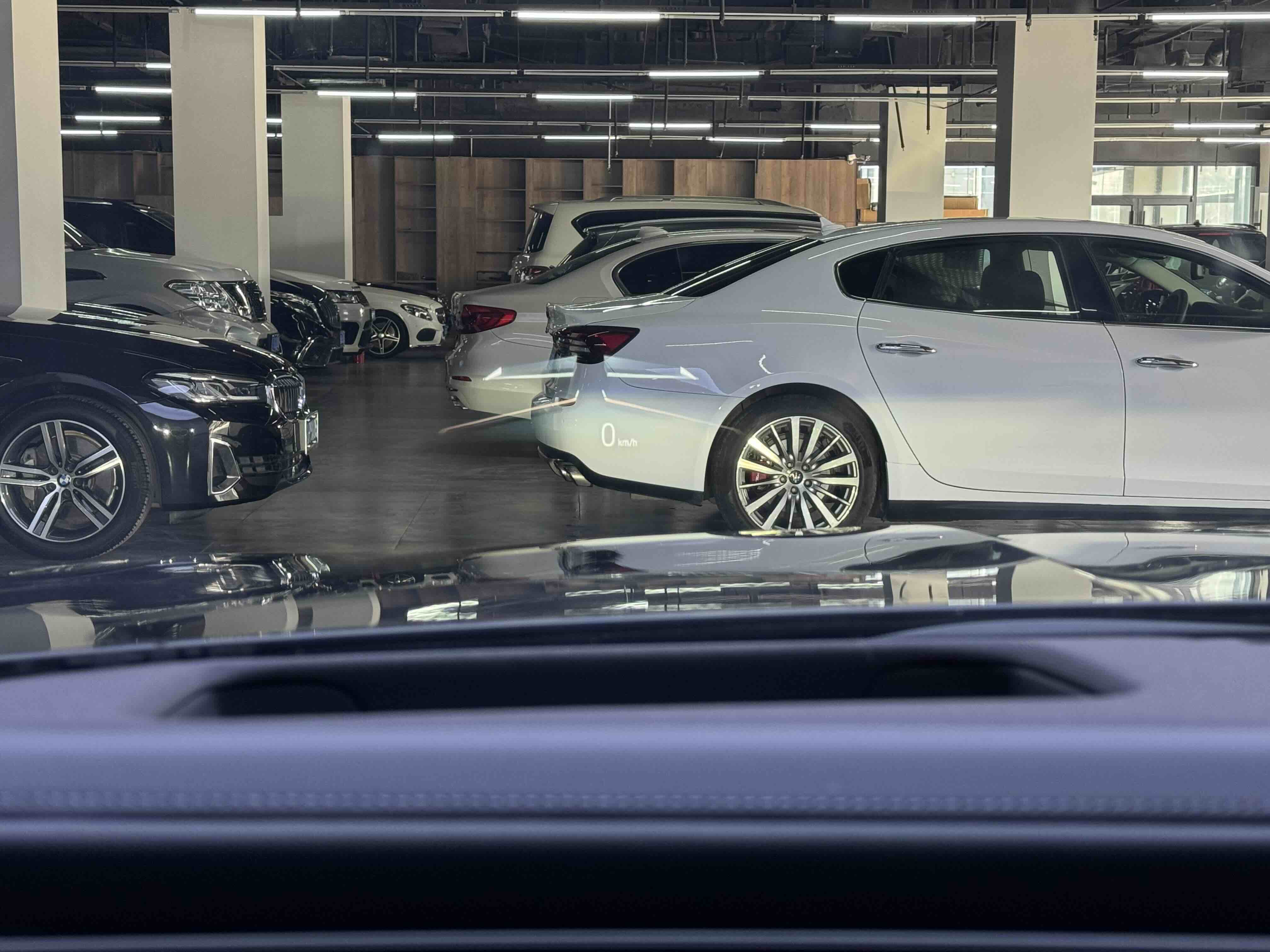 BMW i7 2024 #18 BMW i7 2024 car image #18