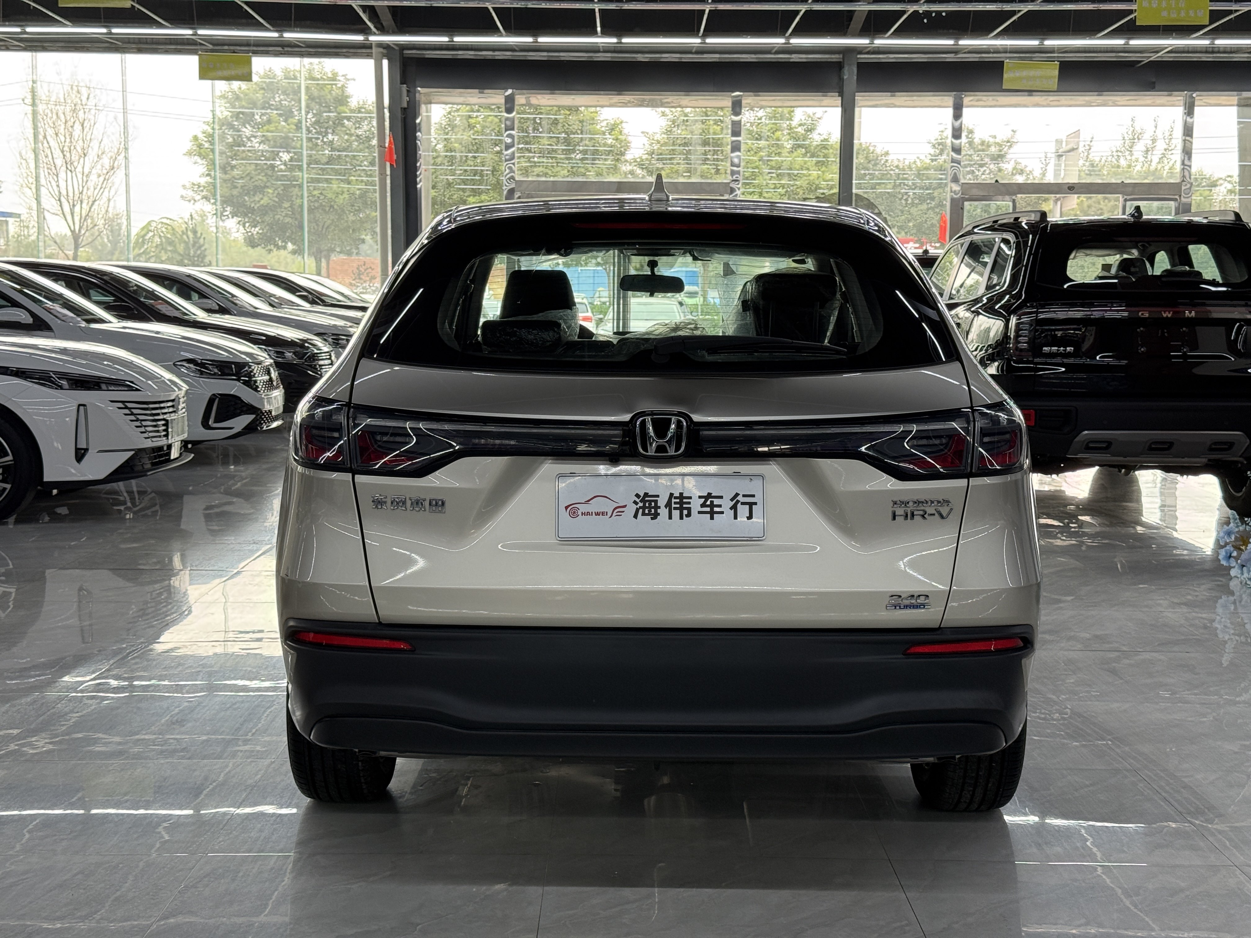 Honda HR-V 2025 car image #18