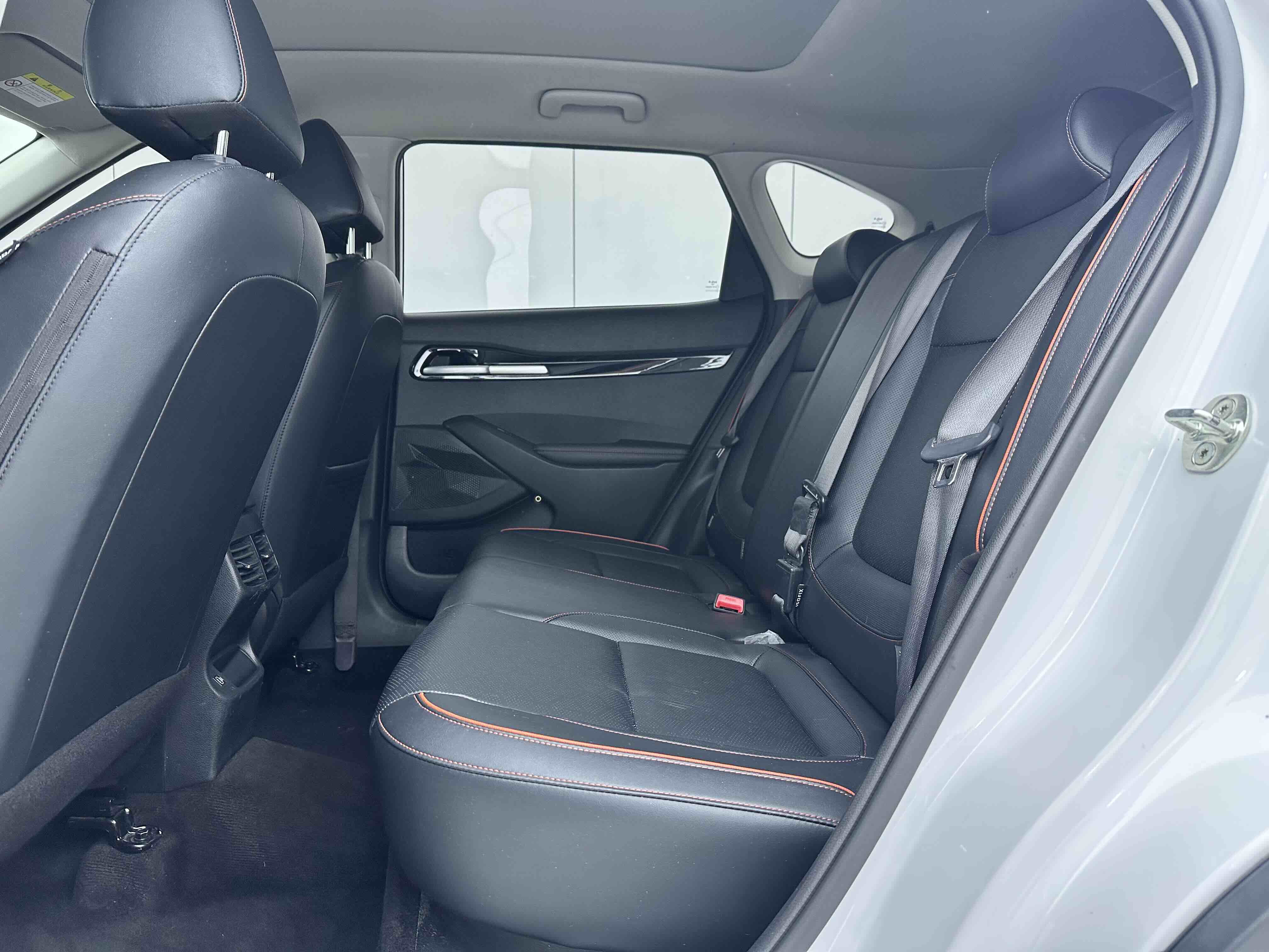 Kia Seltos 2024 car image #18