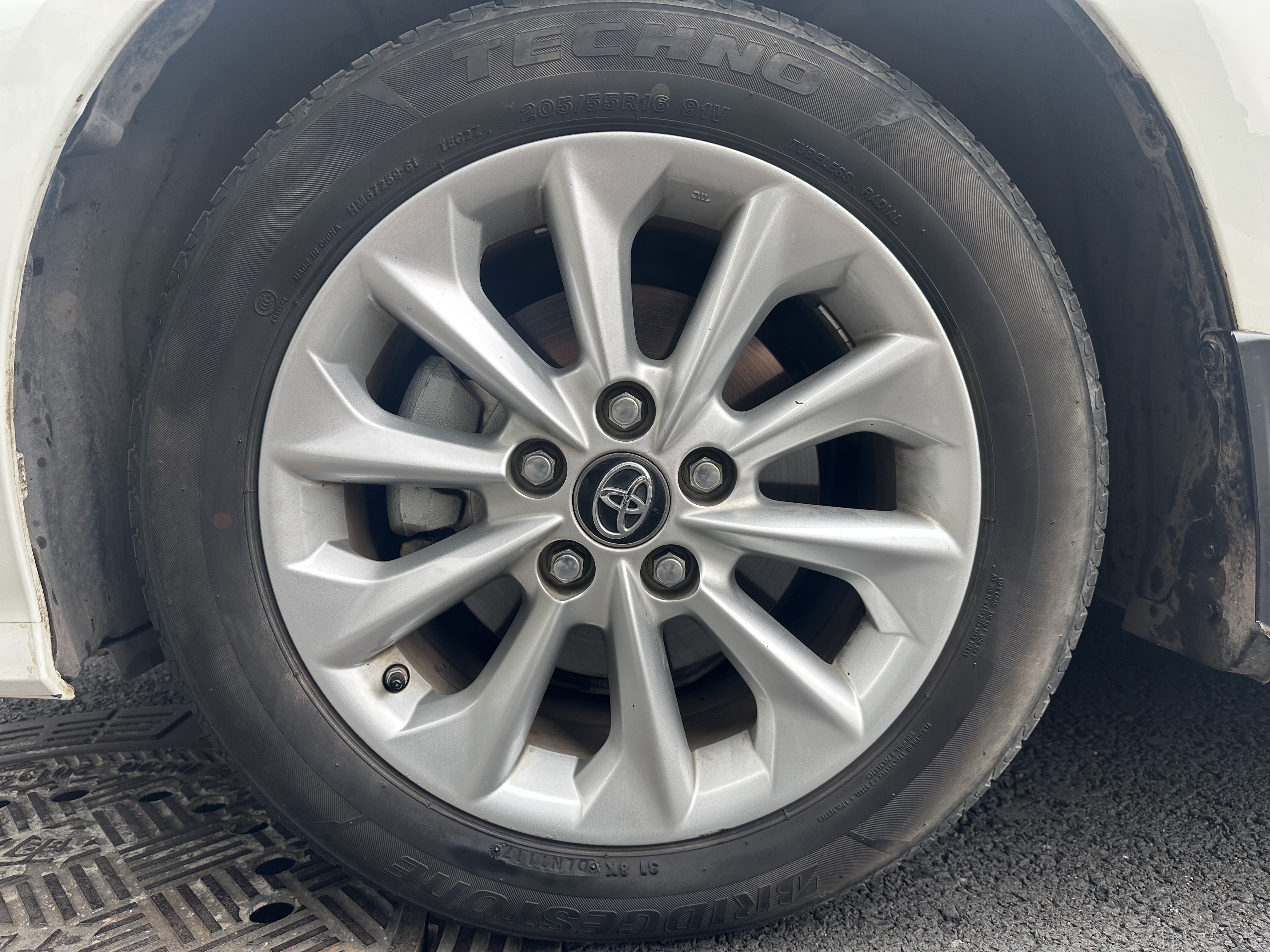 Toyota Corolla 2023 car image #18