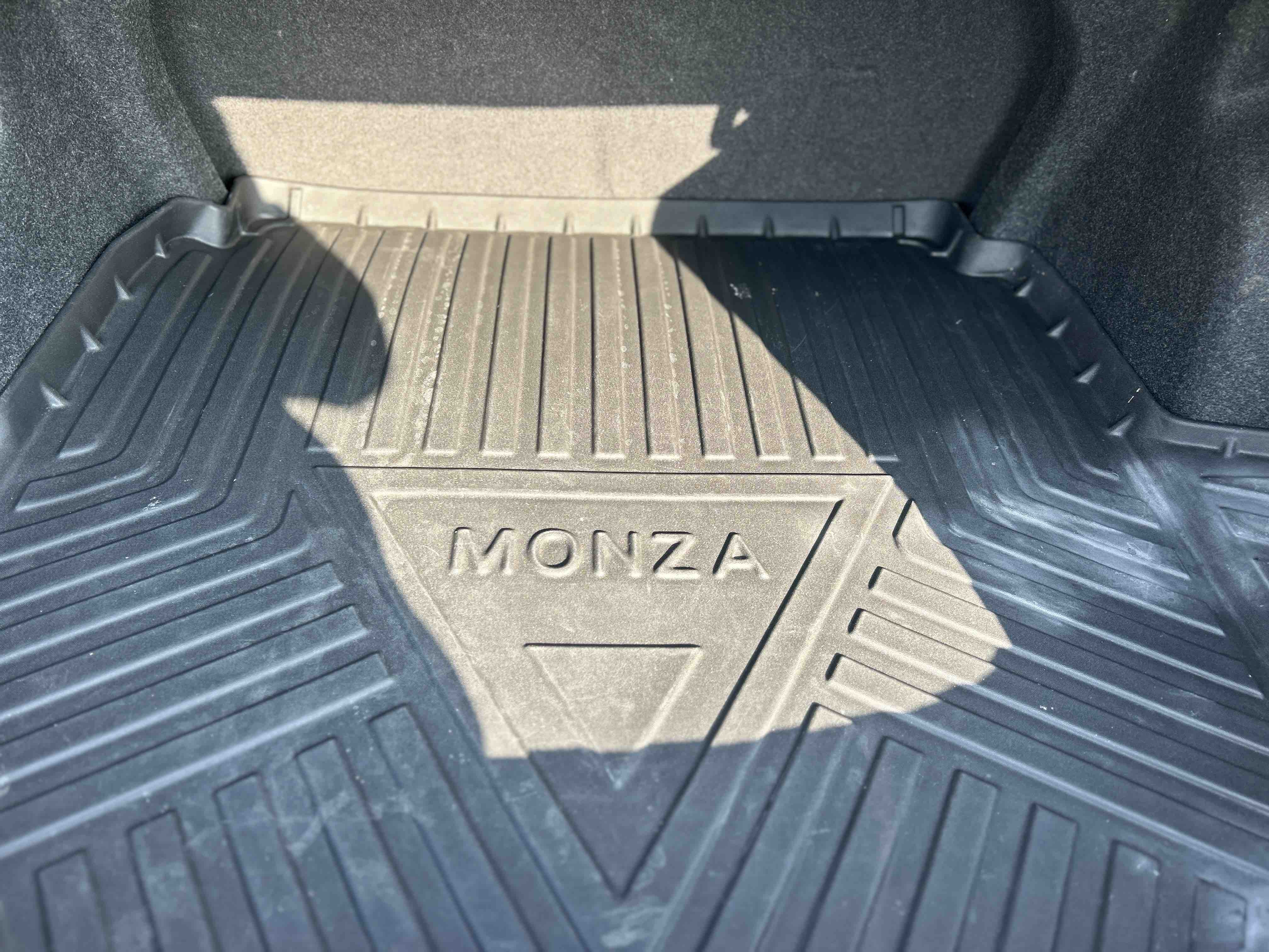 Chevrolet Monza 2024 #18 Chevrolet Monza 2024 car image #18