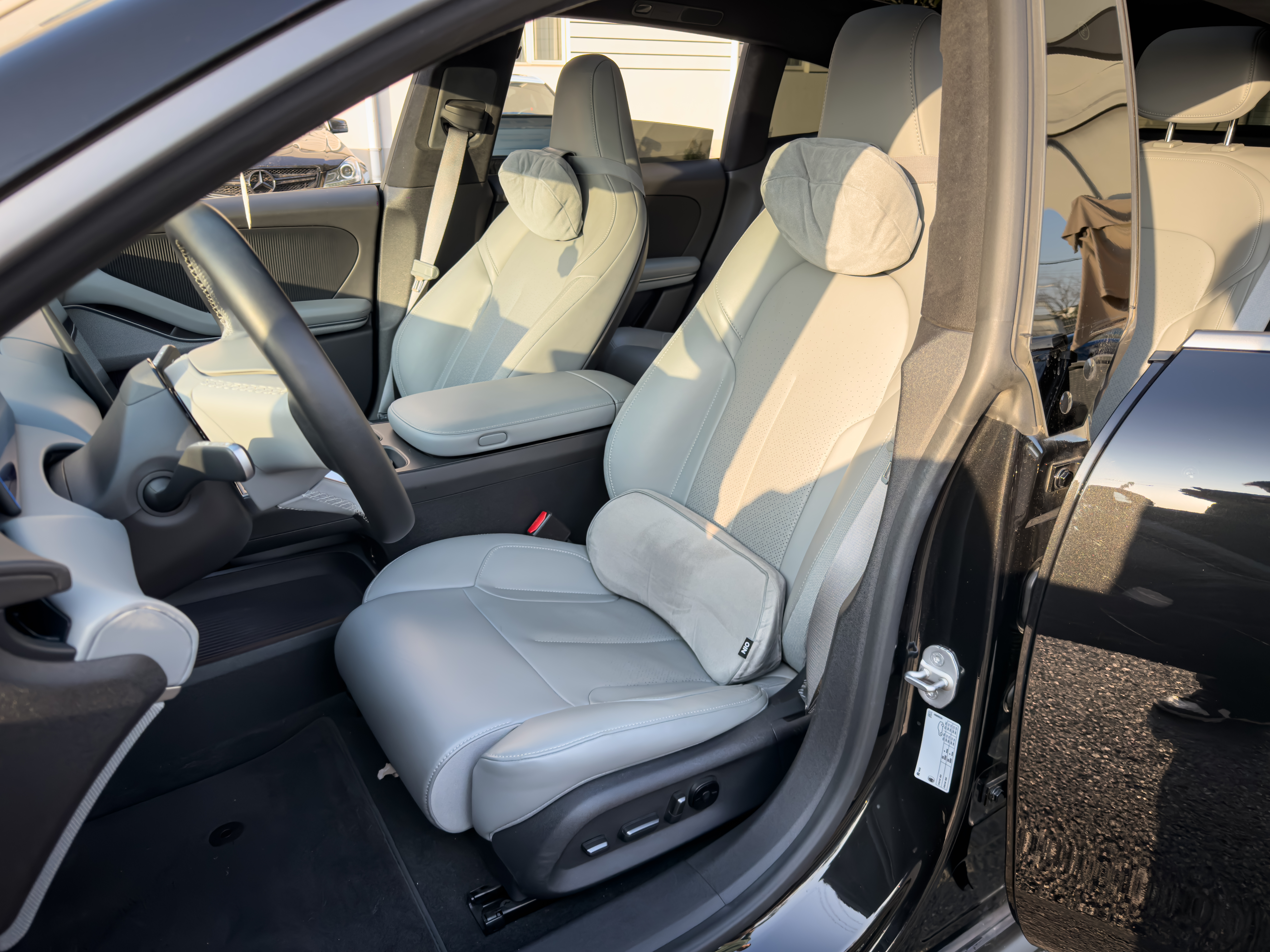 NIO ET5T 2023 изображение автомобиля #18