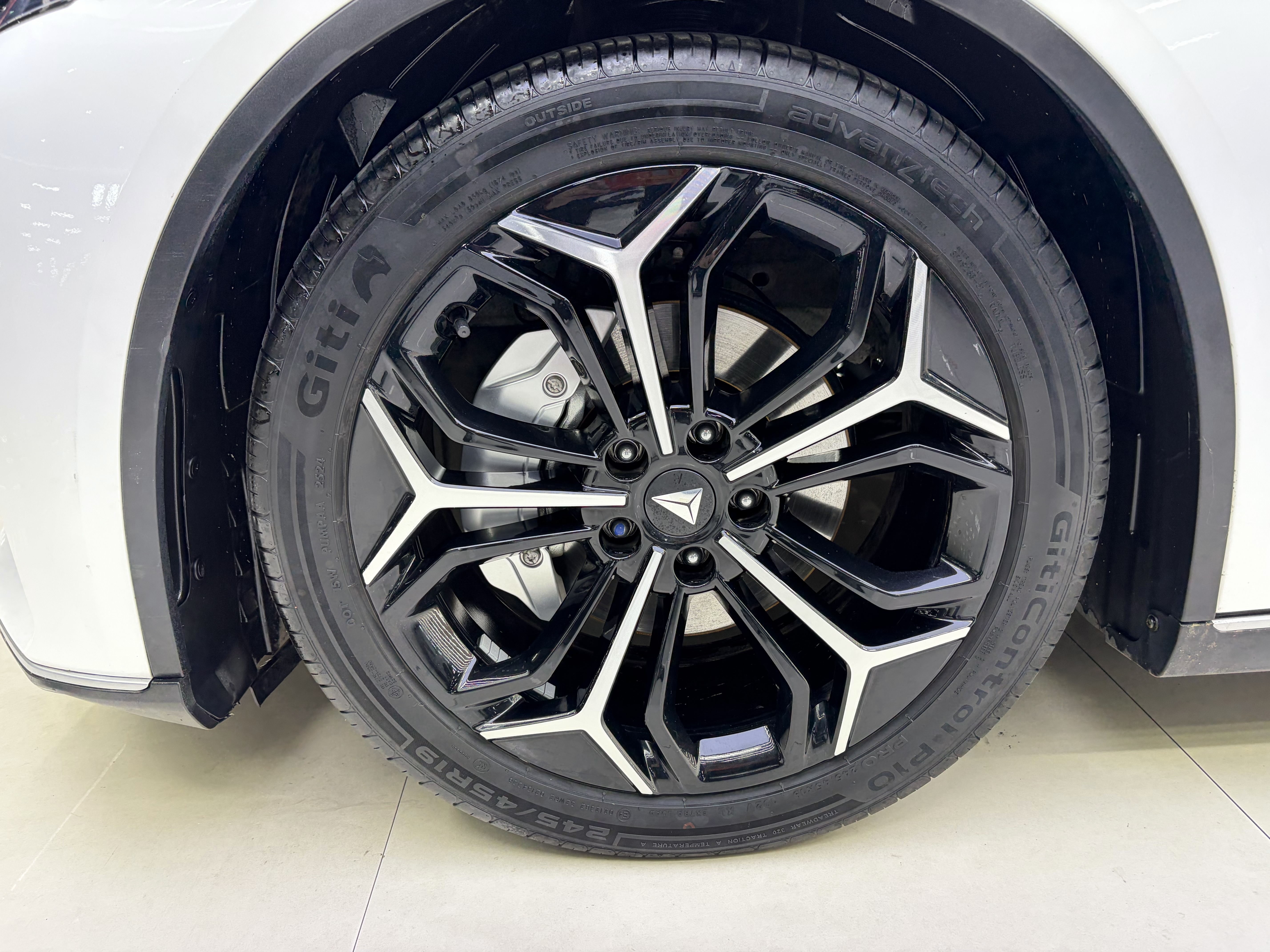 Deepal SL03 2024 car image #18