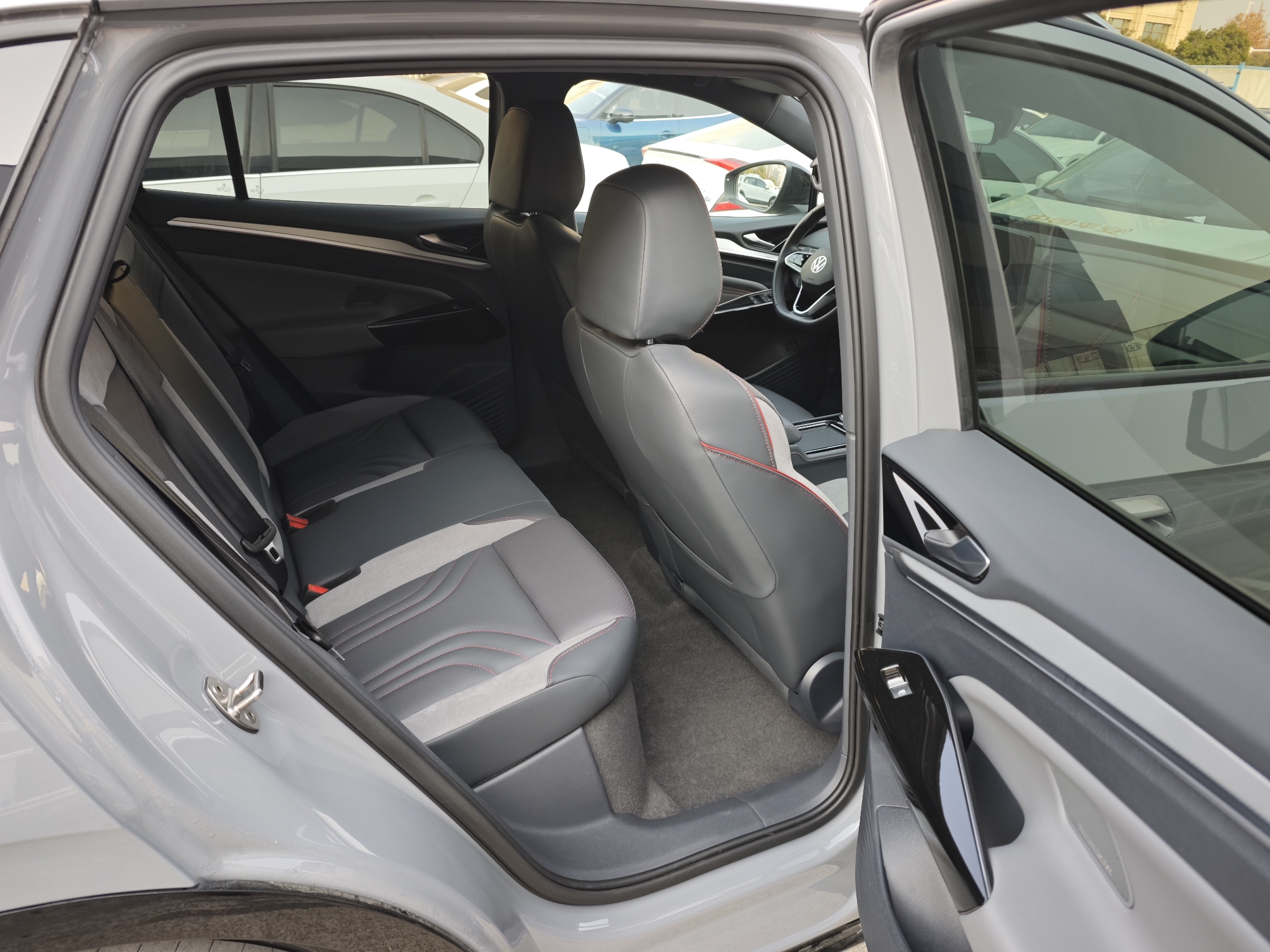 Volkswagen ID.4 Crozz 2024 car image #18