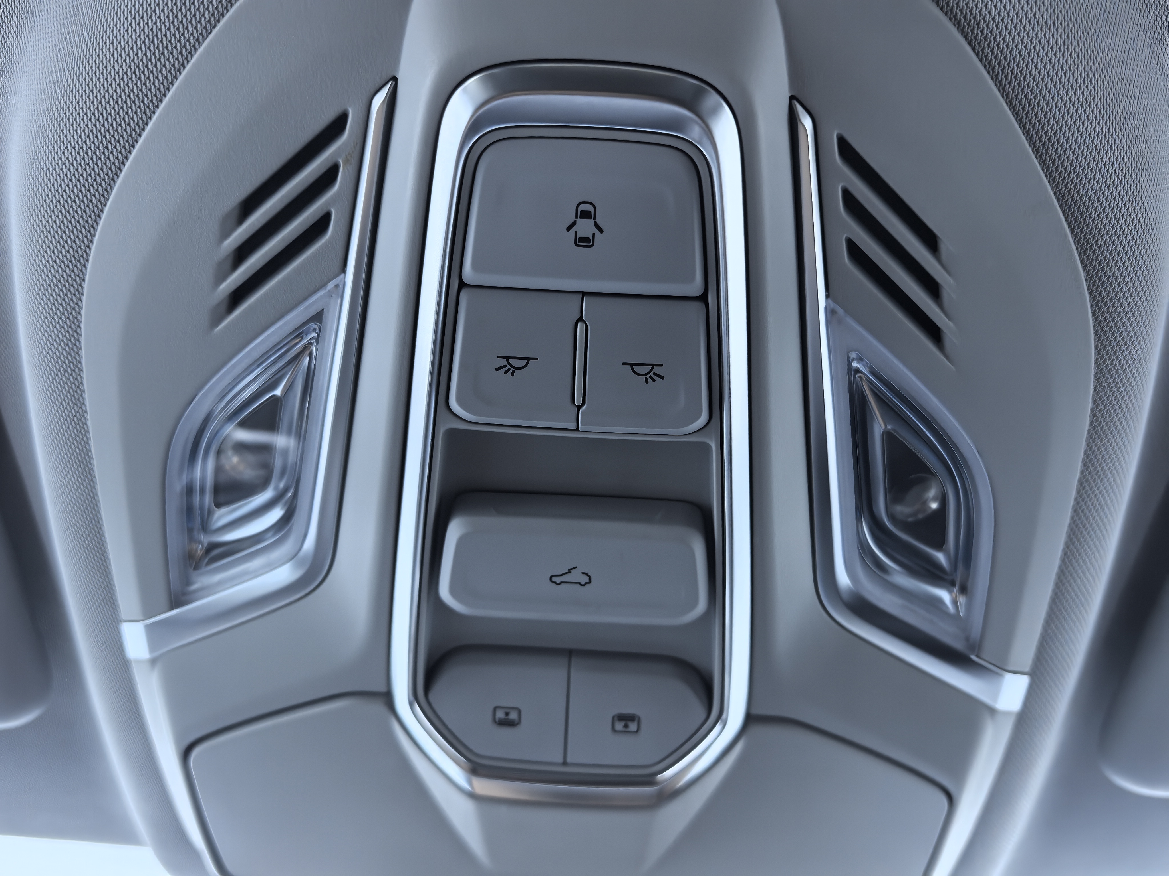 Wuling Xingyun 2023 #18 Wuling Xingyun 2023 car image #18