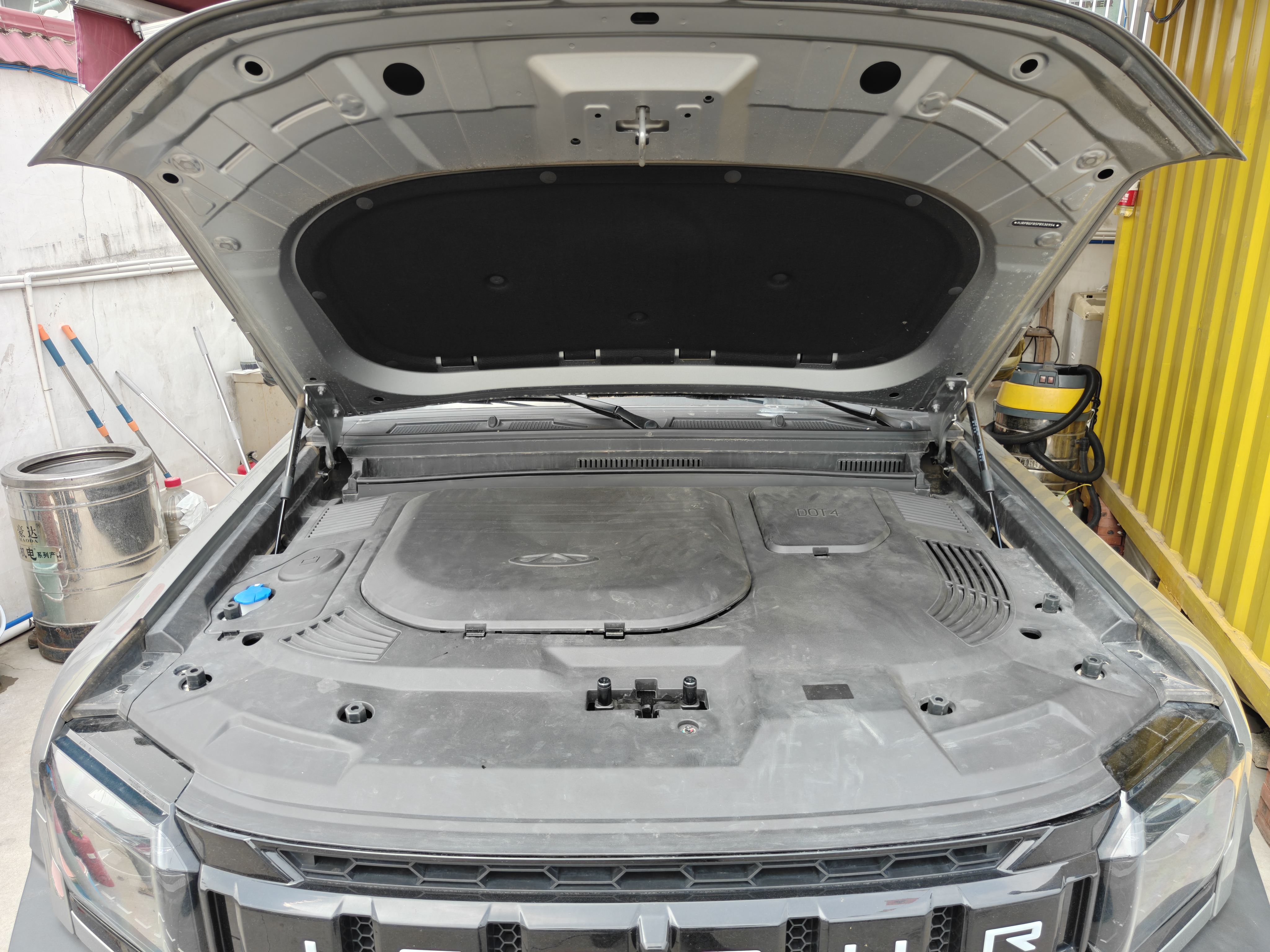 Jetour Traveller 2024 car image #18