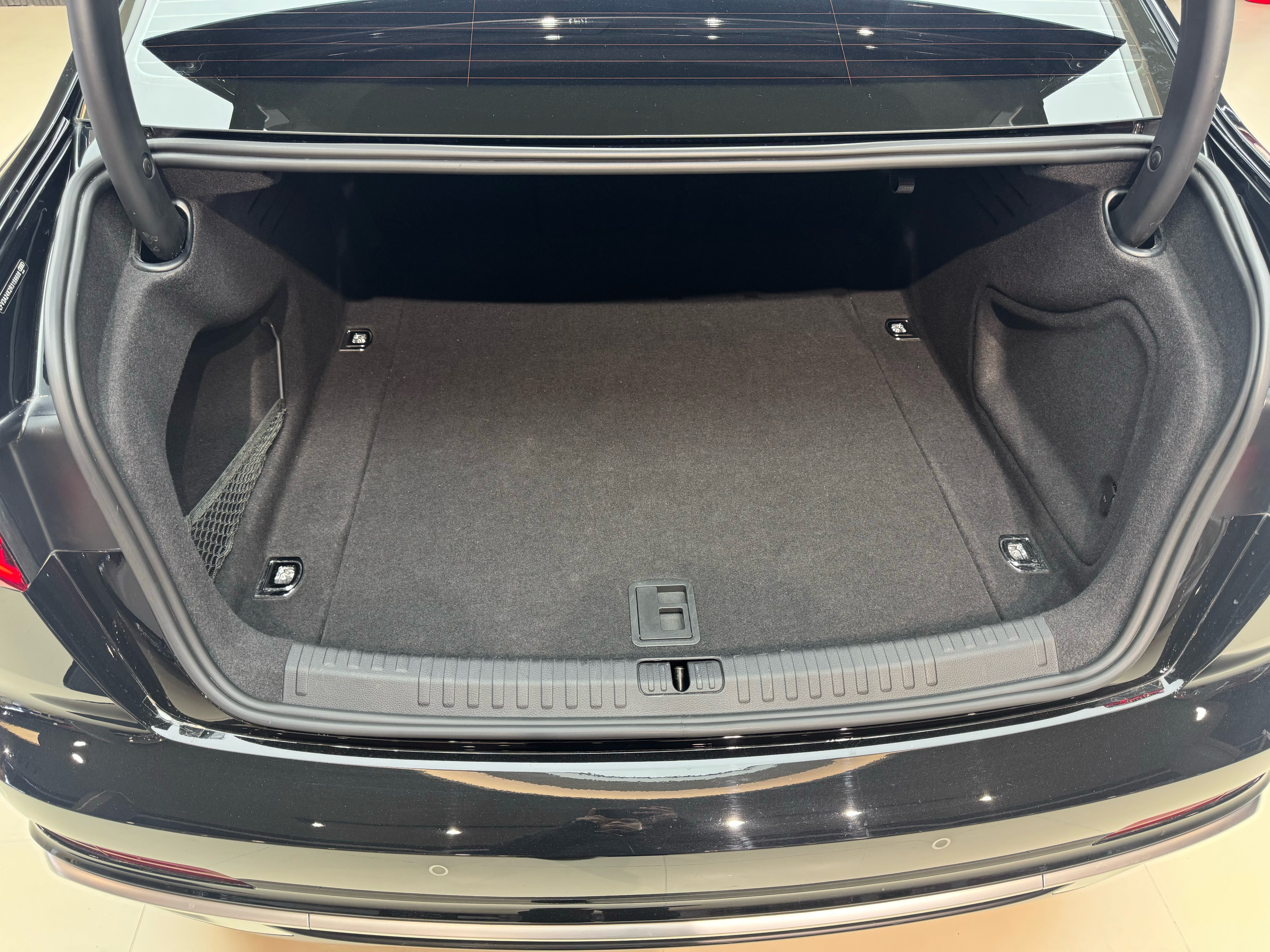 Audi A6L 2024 car image #18