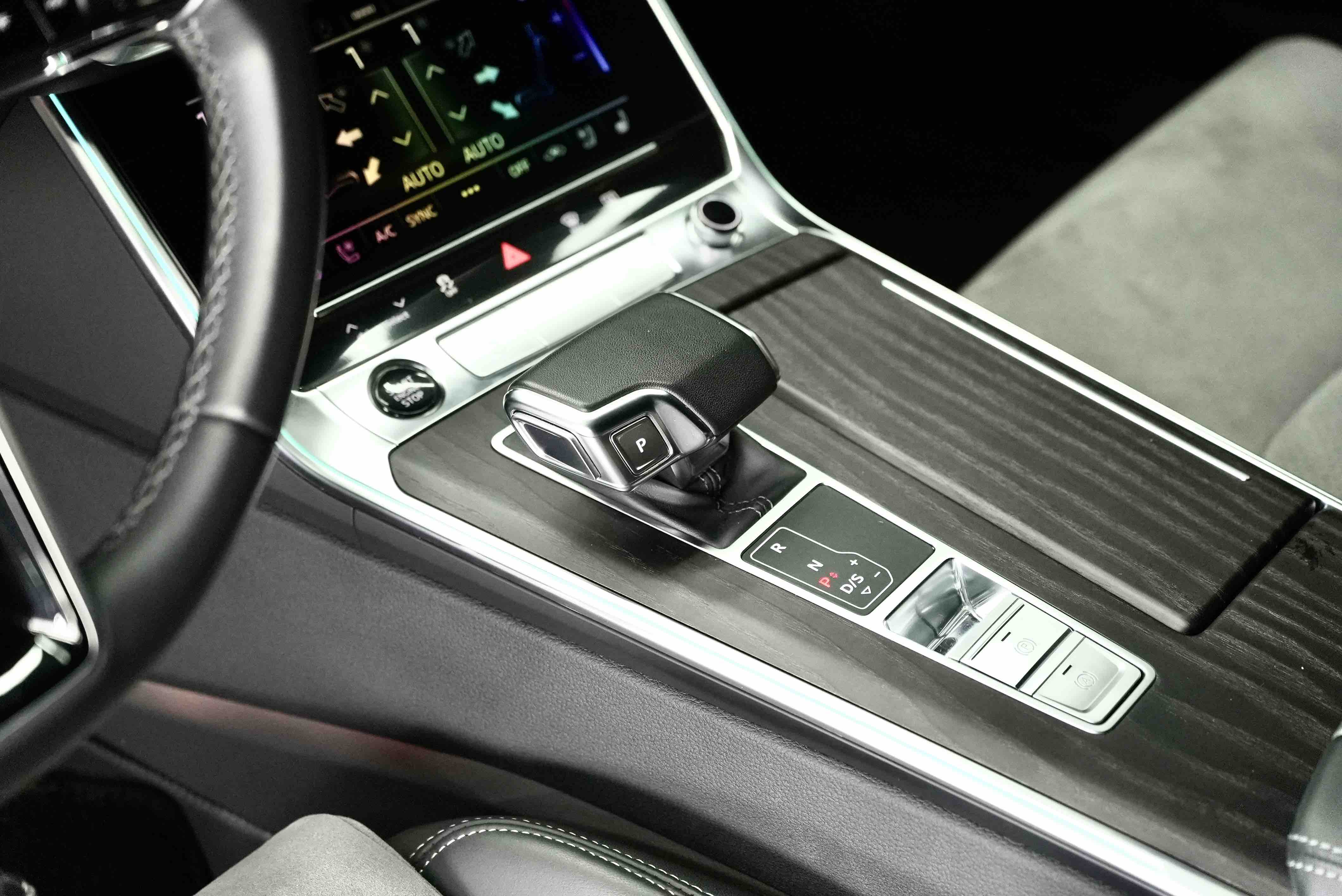 Audi A6L 2023 #18 Audi A6L 2023 car image #18