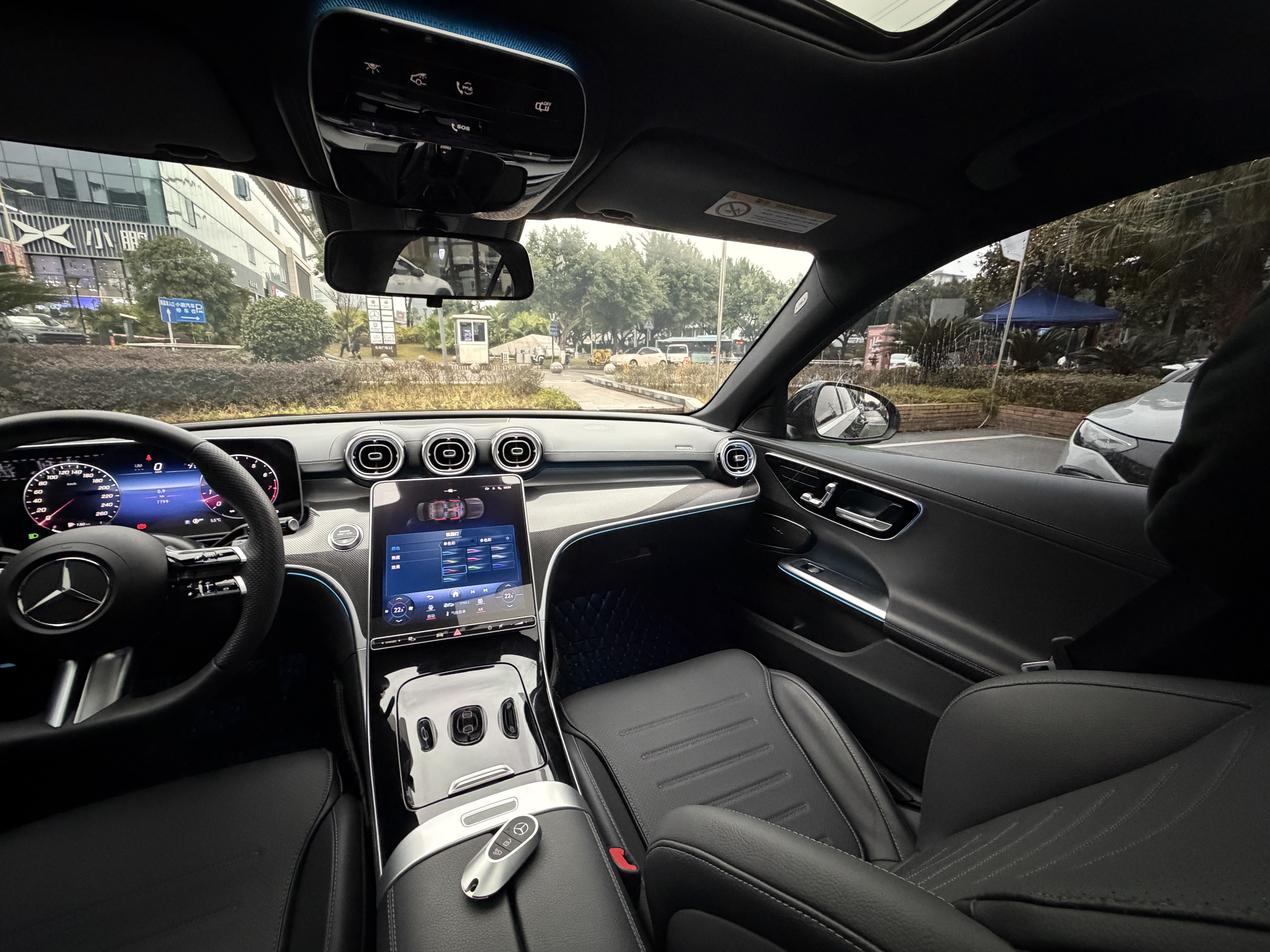 Mercedes-Benz C Class 2023 car image #18