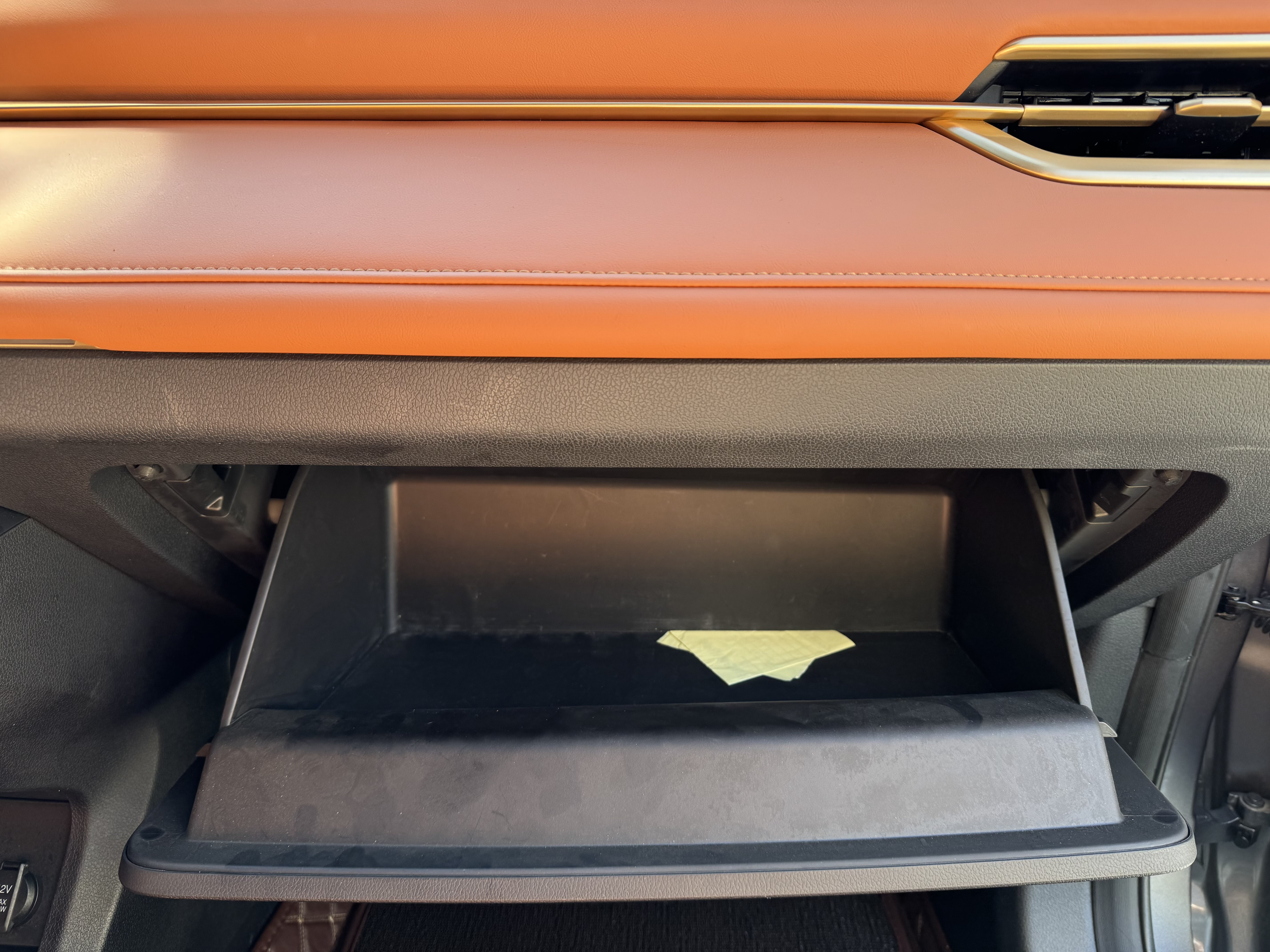 哪吒汽车 哪吒X 2024 汽车图片 #18