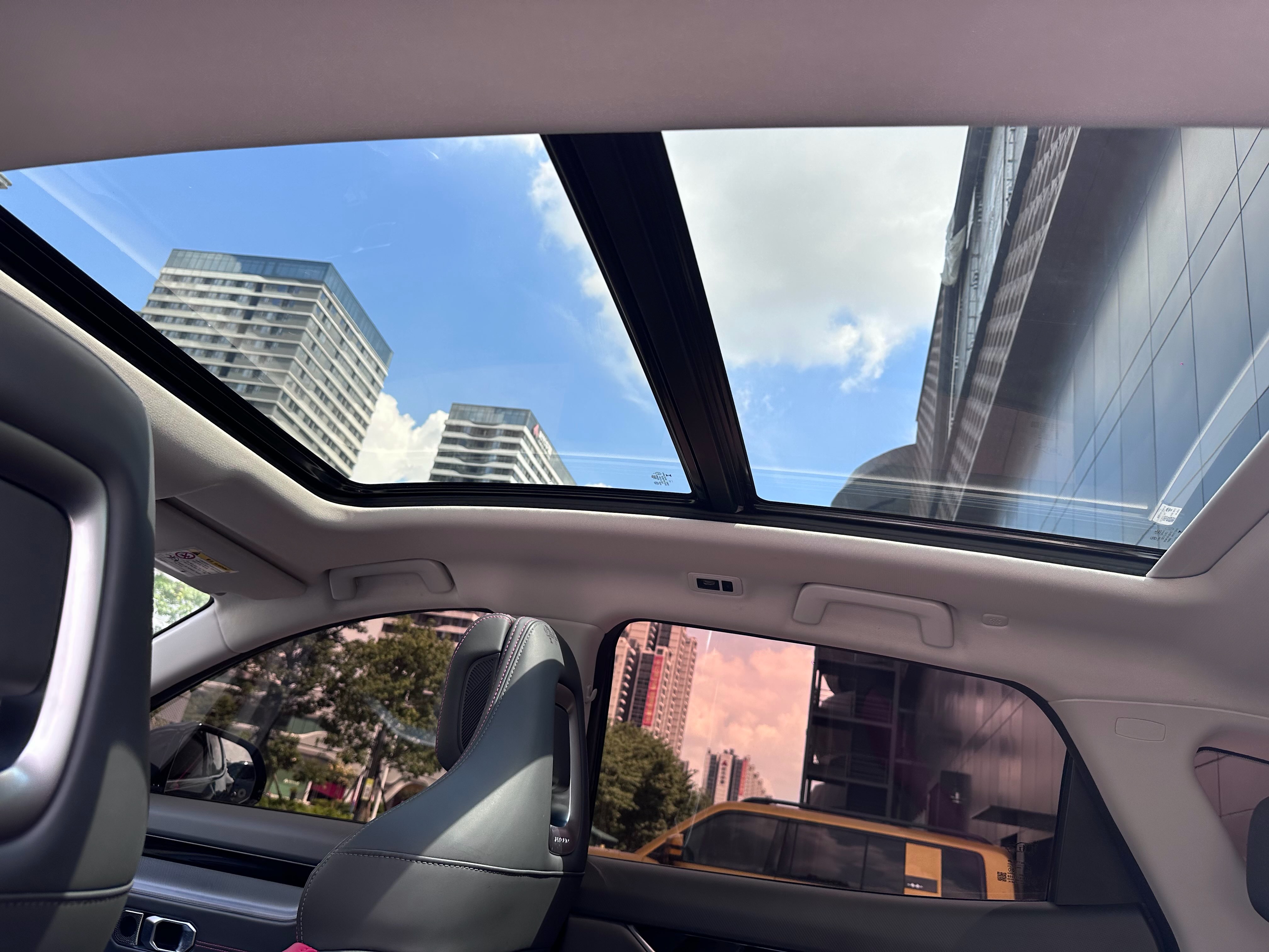Dashing 2025 car image #18